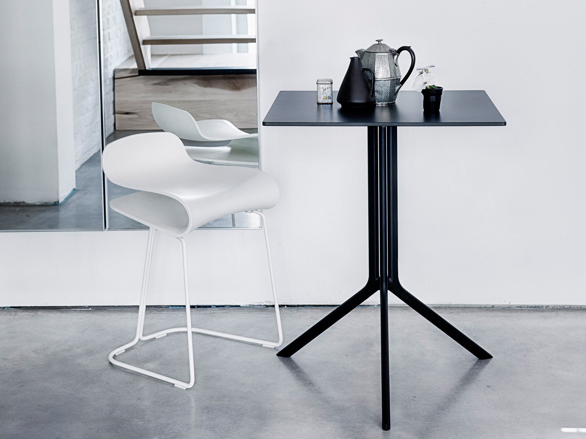 BCN Stool | Kristalia | Stools - Designer furniture from smow