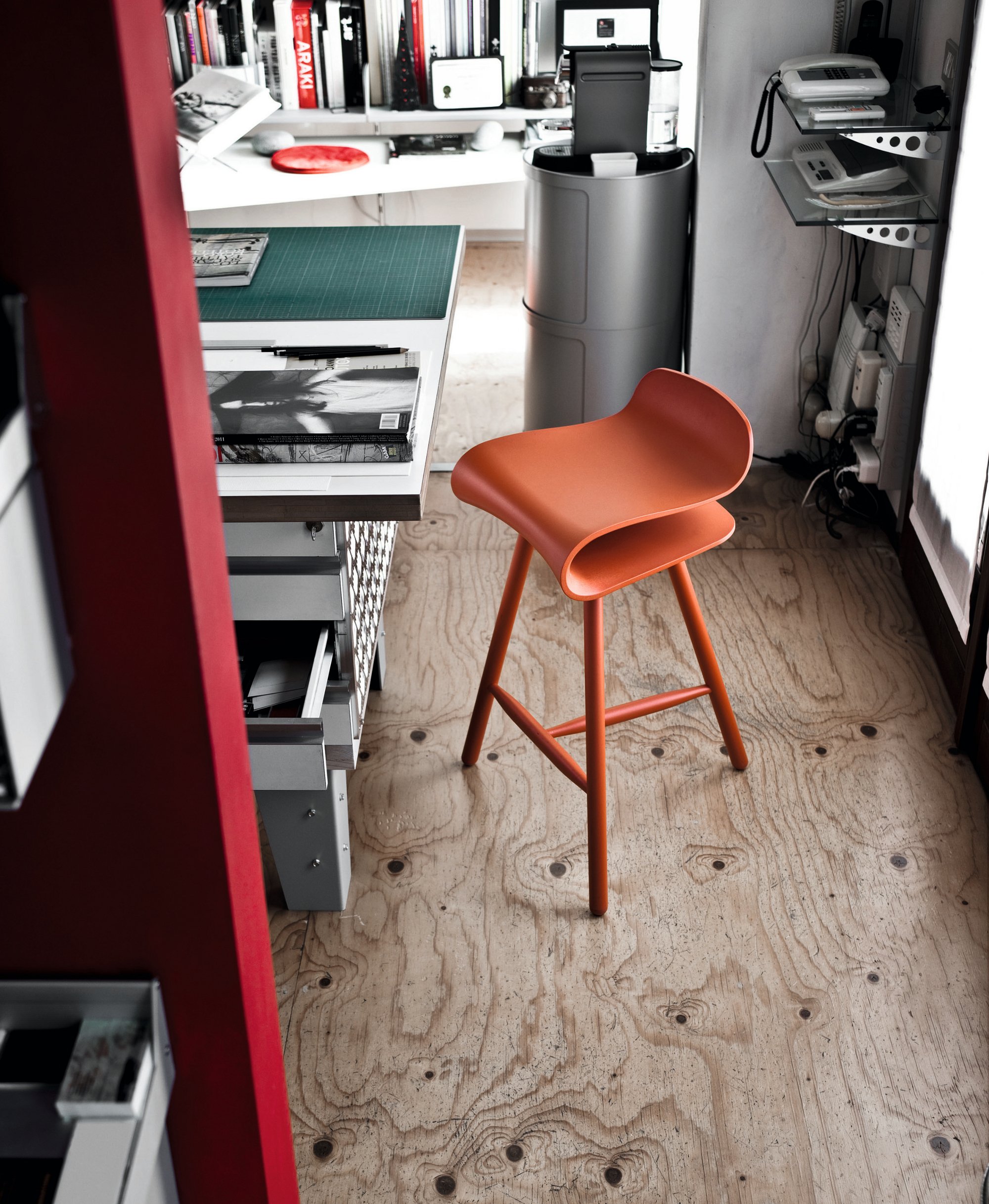 BCN Bar Stool Wood, red coral, Beech | Kristalia | Bar Stools