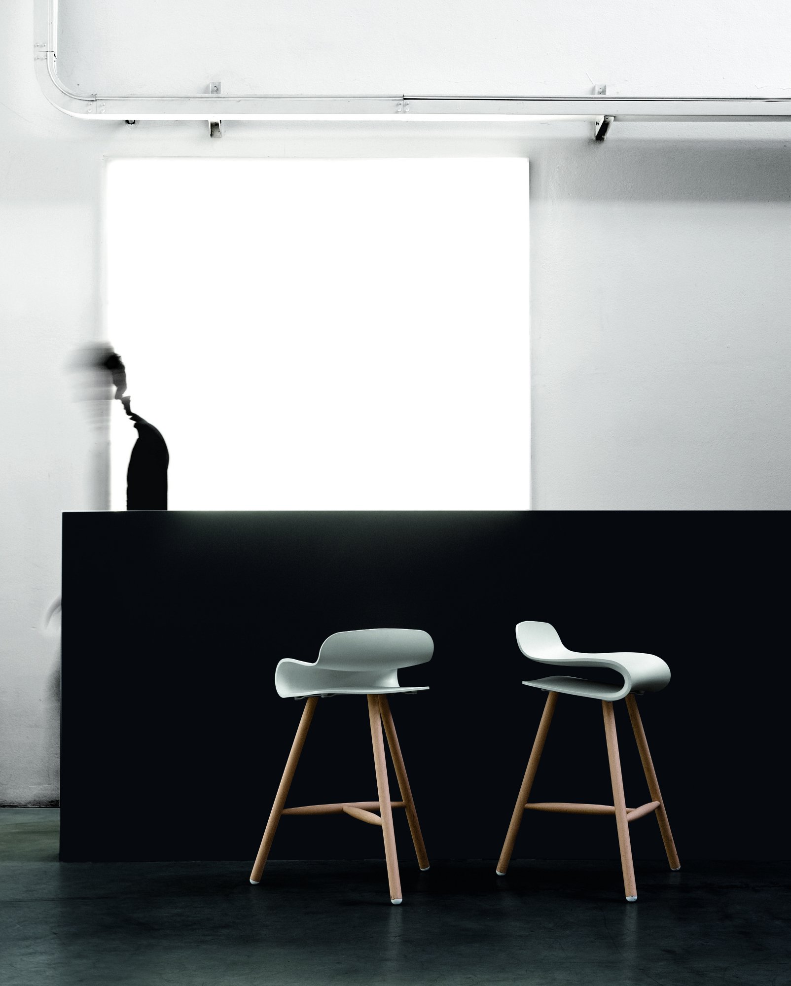 BCN Bar Stool Wood, red coral, Beech | Kristalia | Bar Stools