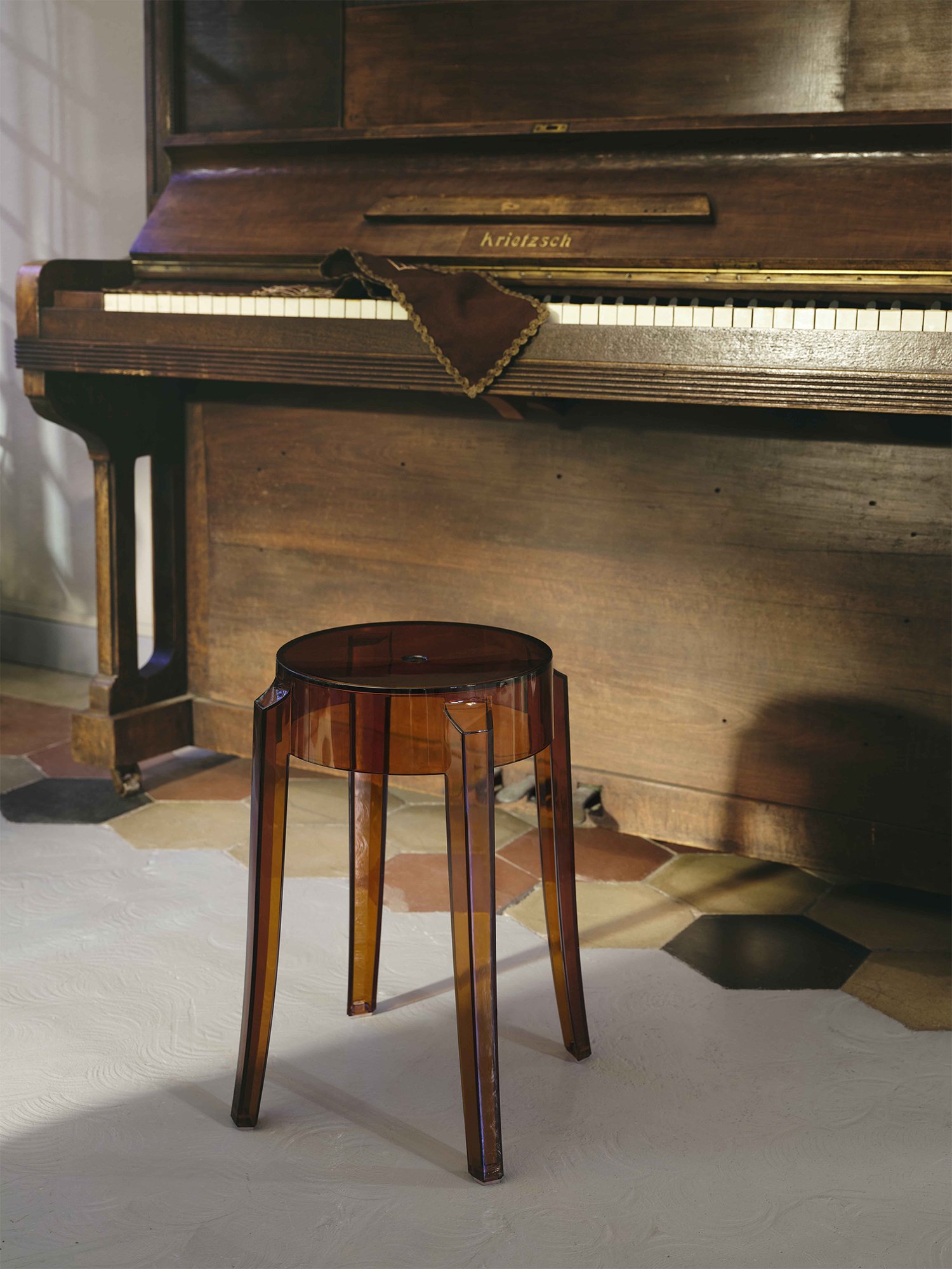 Charles Ghost Stool | Kartell | Stools - Designer furniture from smow