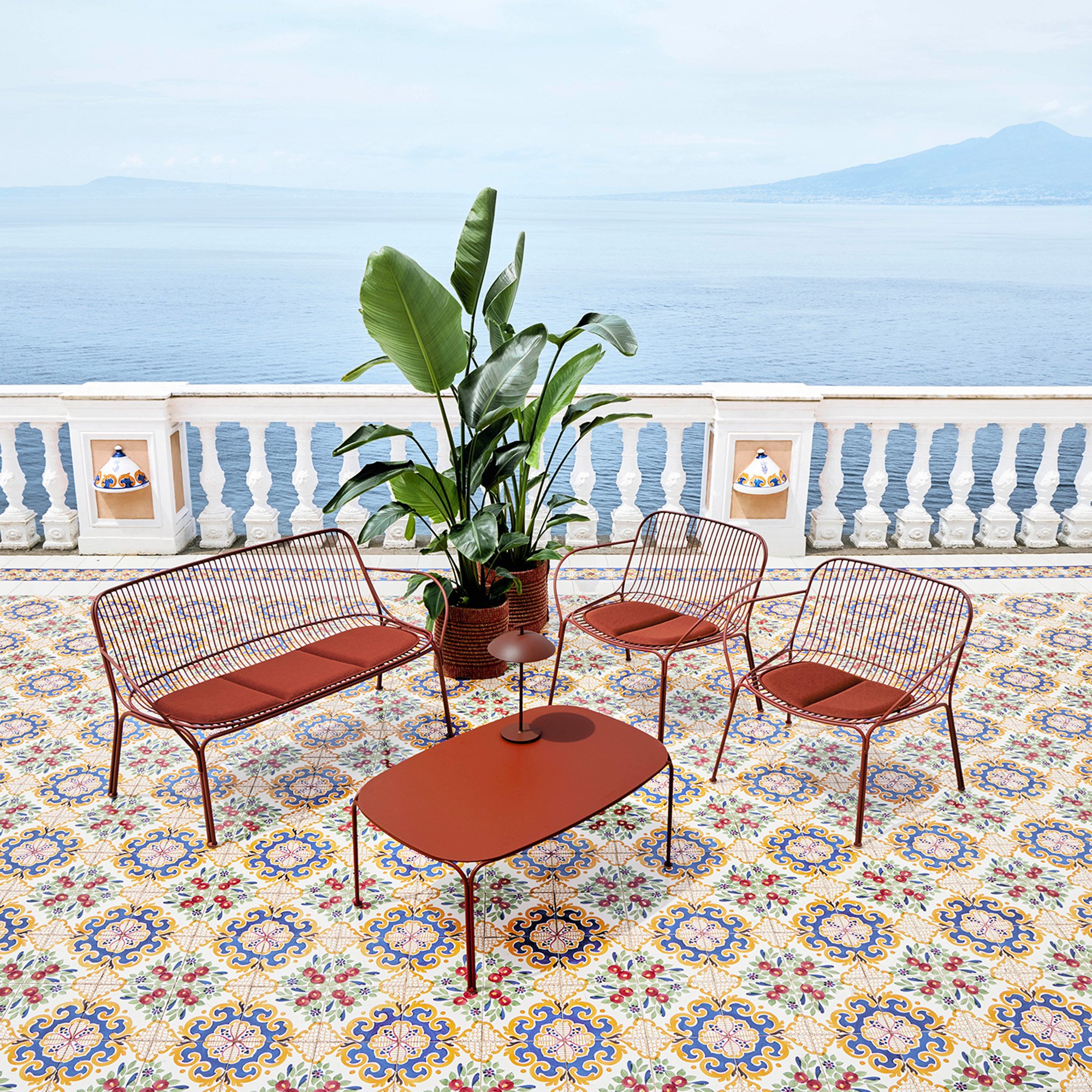 Hiray Bench, Black | Kartell | Benches & Loungers - Designer
