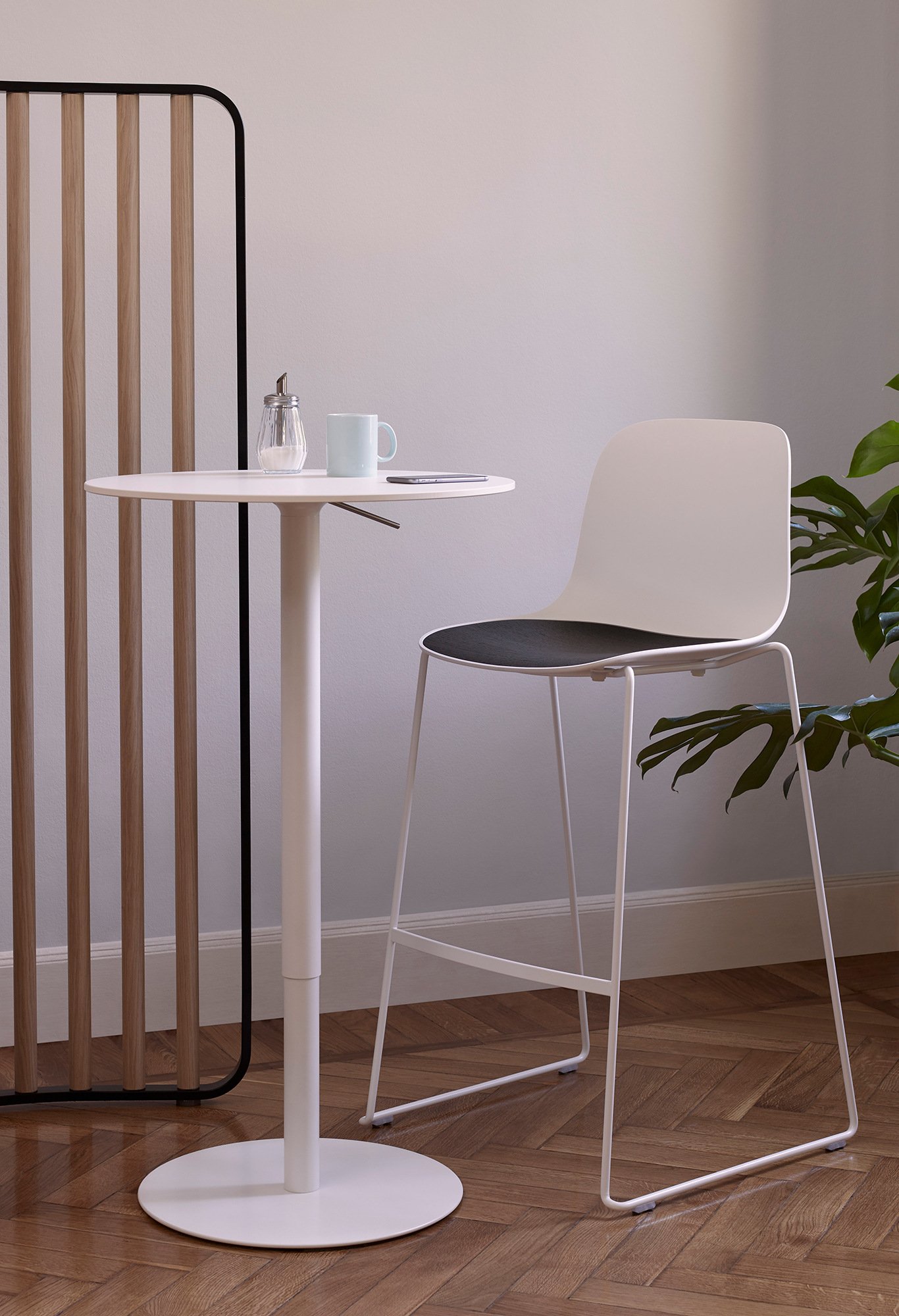 Brio Table, White , 72-102 cm | Lapalma | Cocktail Tables