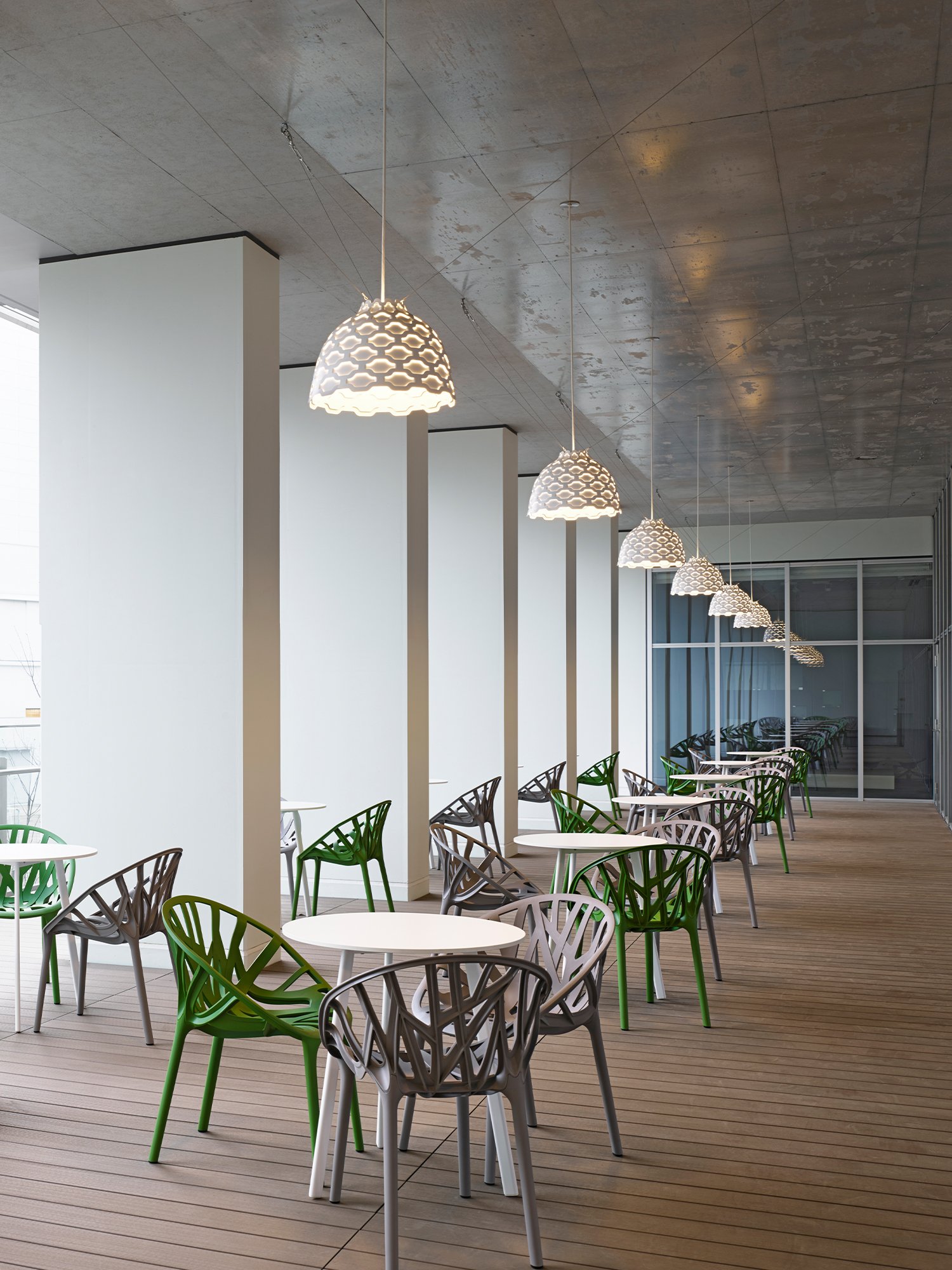 LC Shutters Pendant Lamp | Louis Poulsen | Pendant Lights