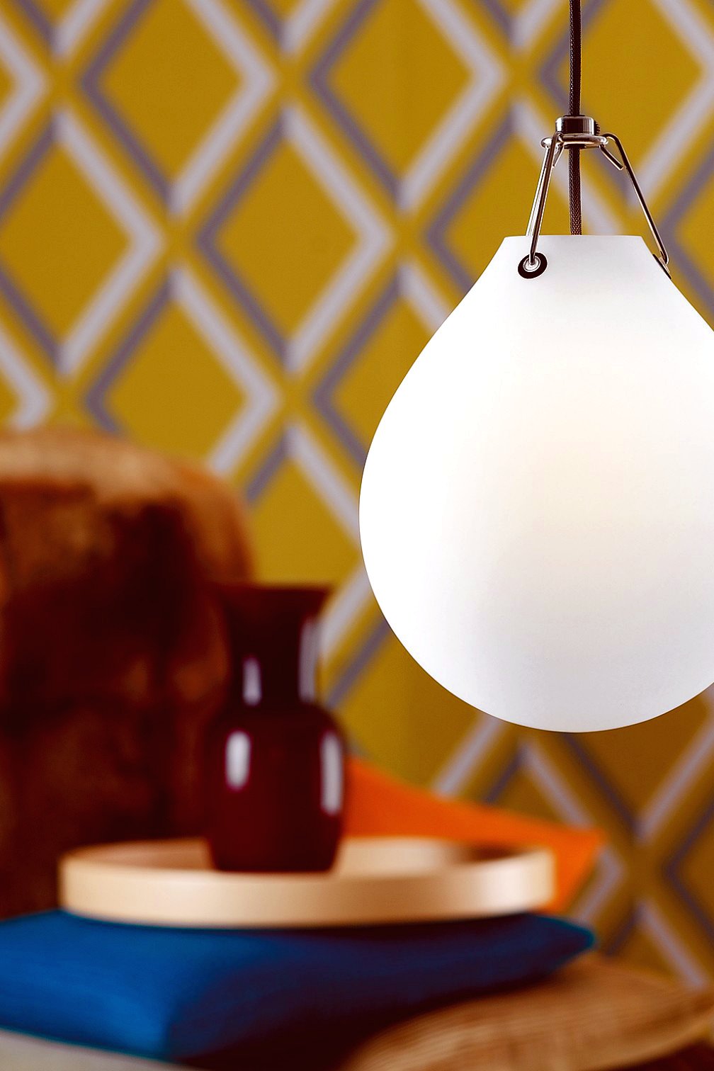 Moser Pendant Lamp, Ø 25 cm | Louis Poulsen | Pendant Lights