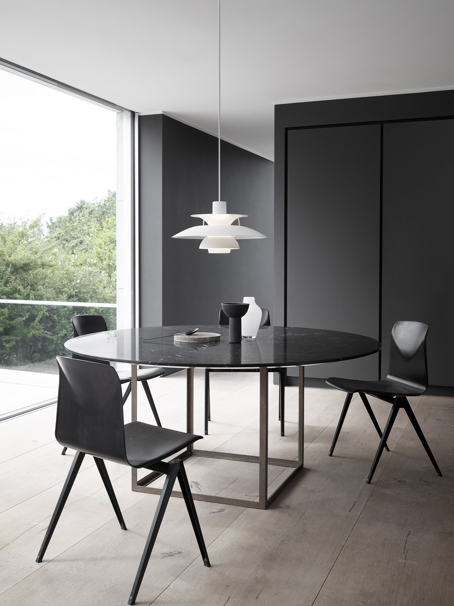 PH Monochrome, Burgundy