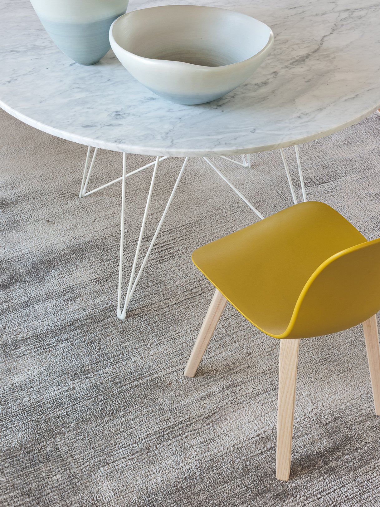 Tavolo XZ3 Round, Black MDF, White lacquered | Magis | Dining Room