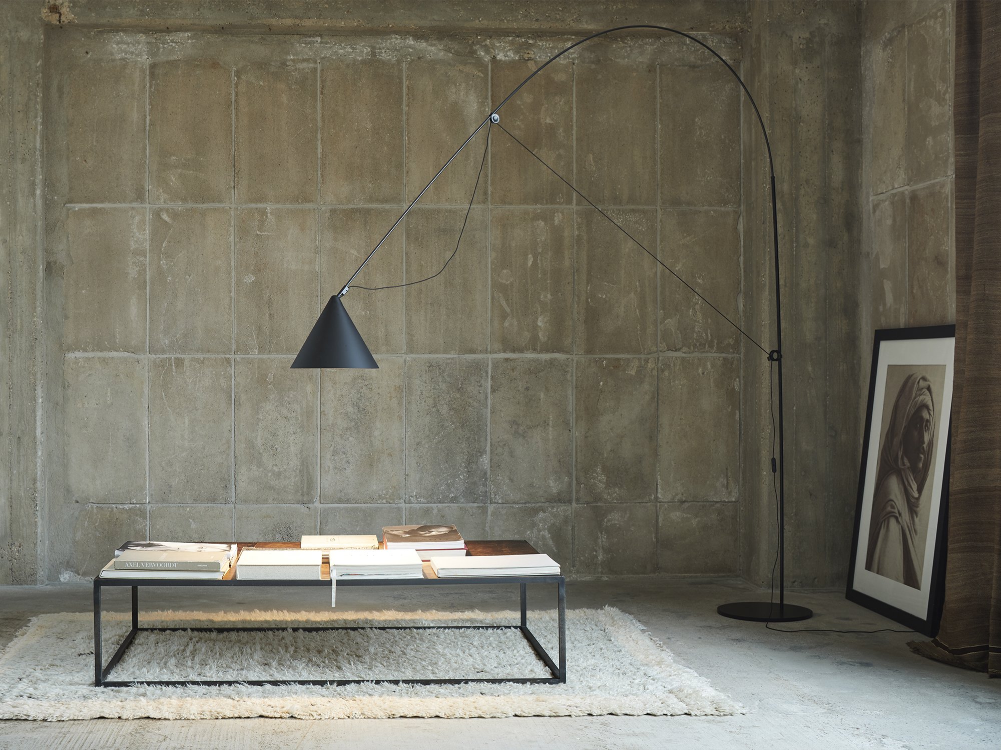 Ayno XL Floor Lamp, Black, Orange, 2700 K | Midgard | Standing