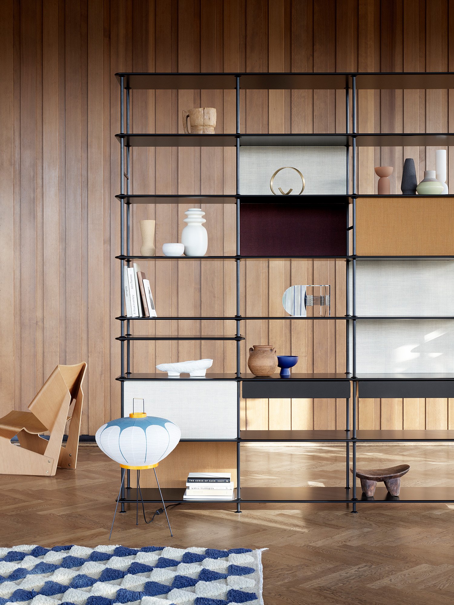 Akari 9AD Floor Lamp | Vitra | by Isamu Noguchi - Originals from smow