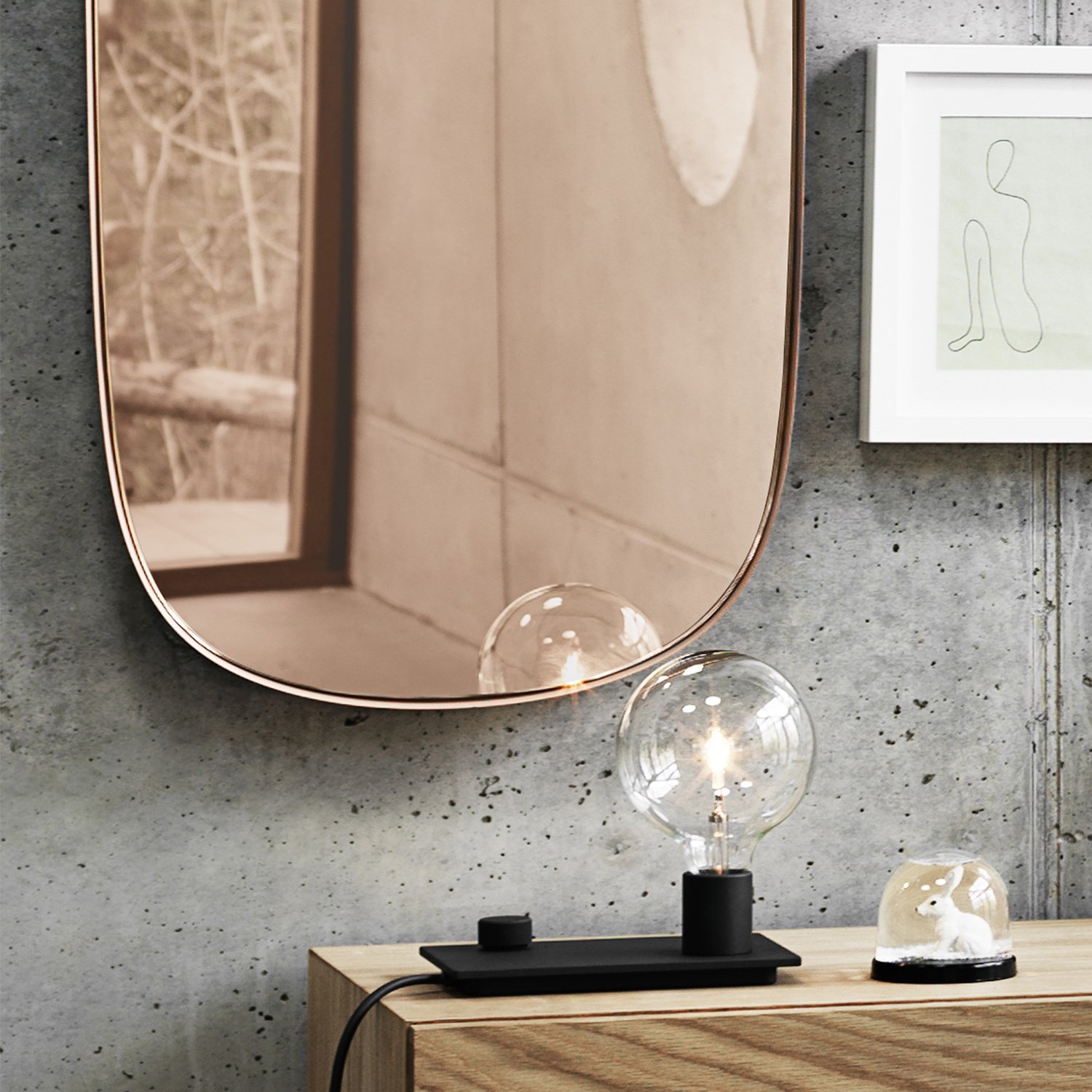 Framed Mirror, Large, Frame taupe / glass taupe | Muuto | Mirrors