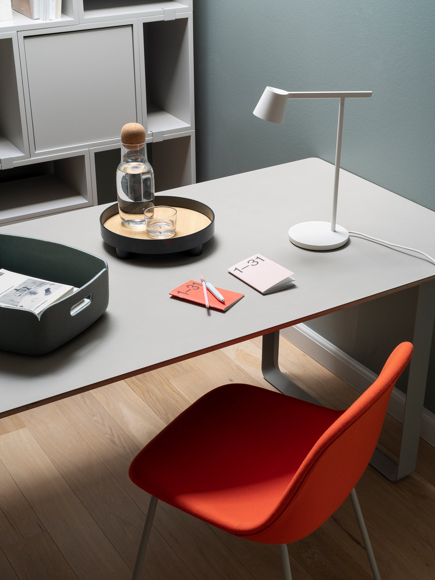 Platform Tray, Grey | Muuto | Trays - Designer furniture from smow