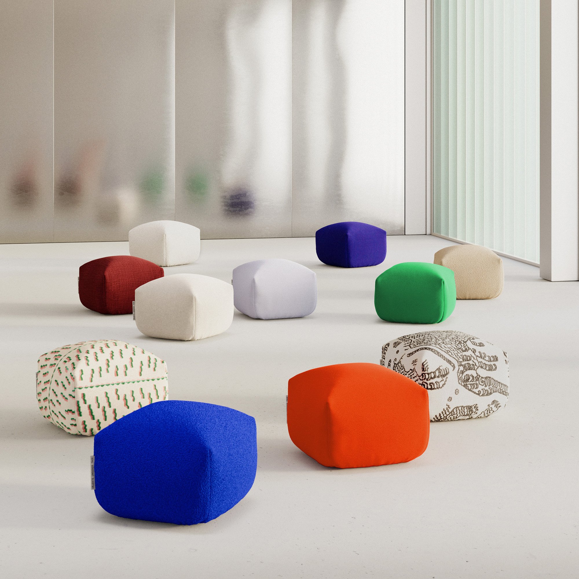 Sander Pouf Mini, Tiger Mountain - Black/white Col. 001 | Objekte