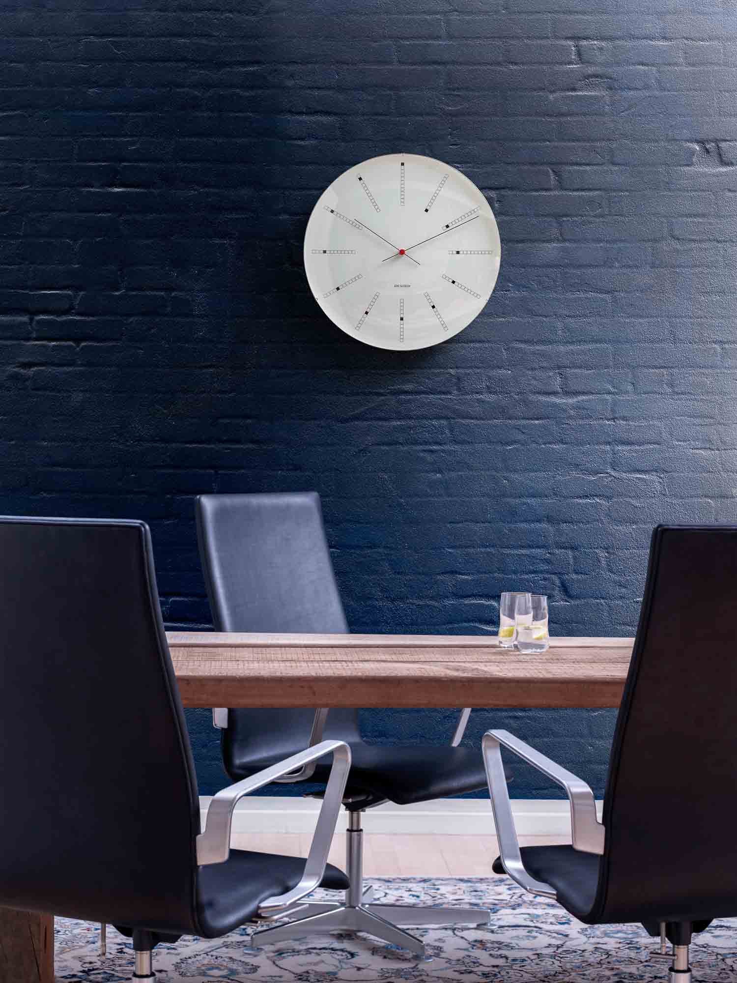 AJ Bankers Wall Clock, 29 cm | Rosendahl | by Arne Jacobsen, 1971