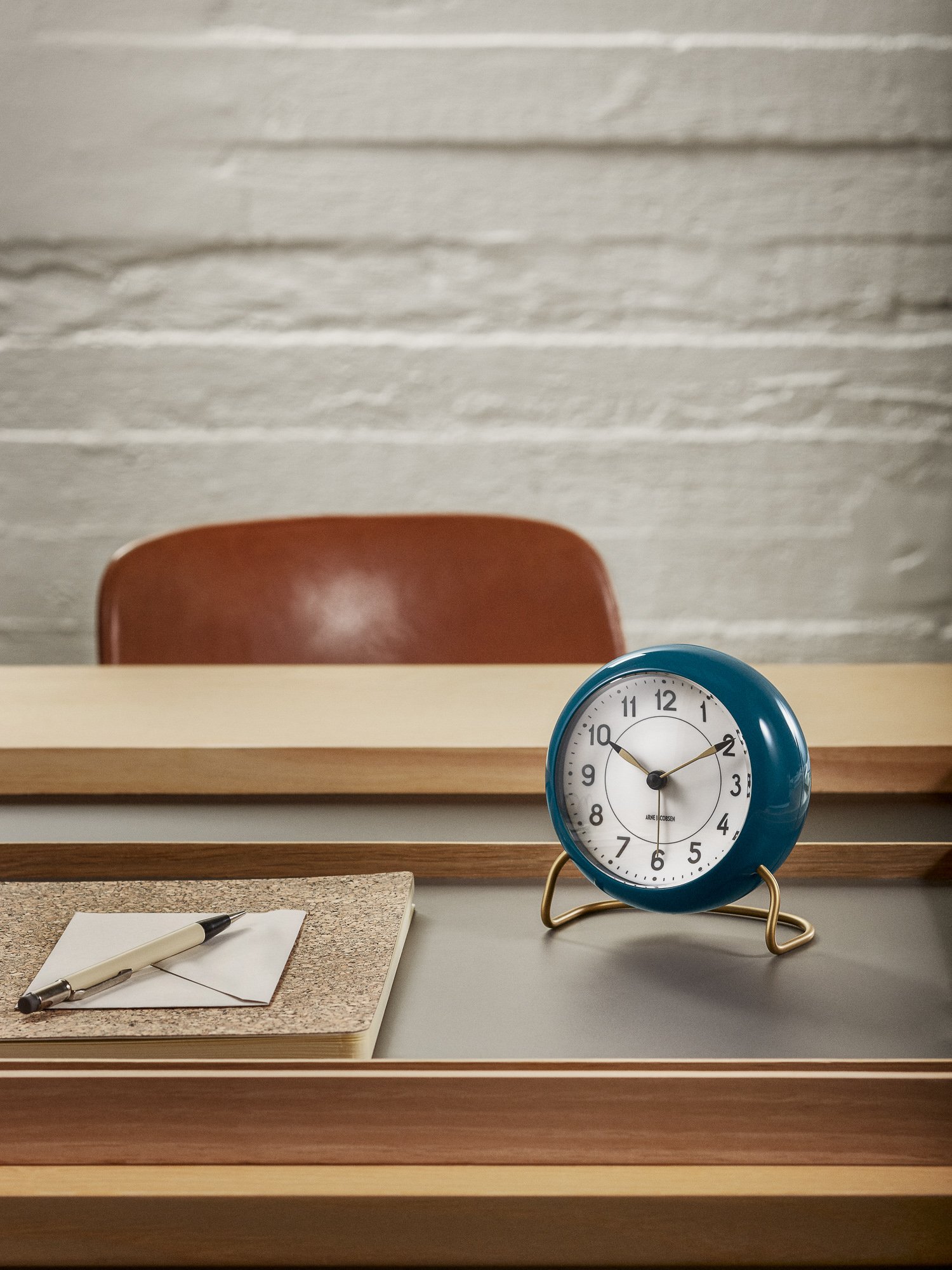 AJ Station Table Clock, green / white | Rosendahl | by Arne