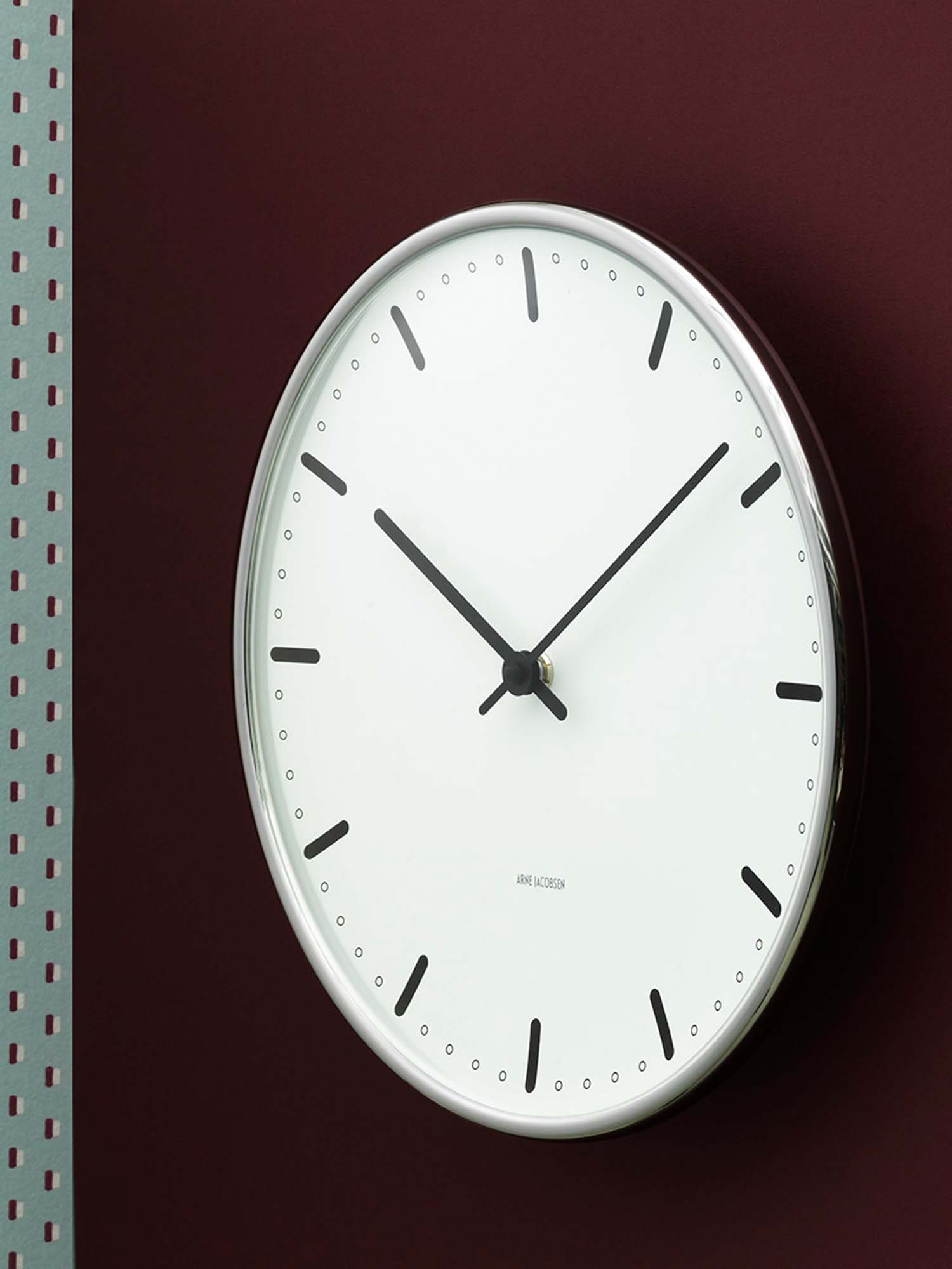 AJ City Hall Wall Clock | Rosendahl | by Arne Jacobsen, 1956/2009