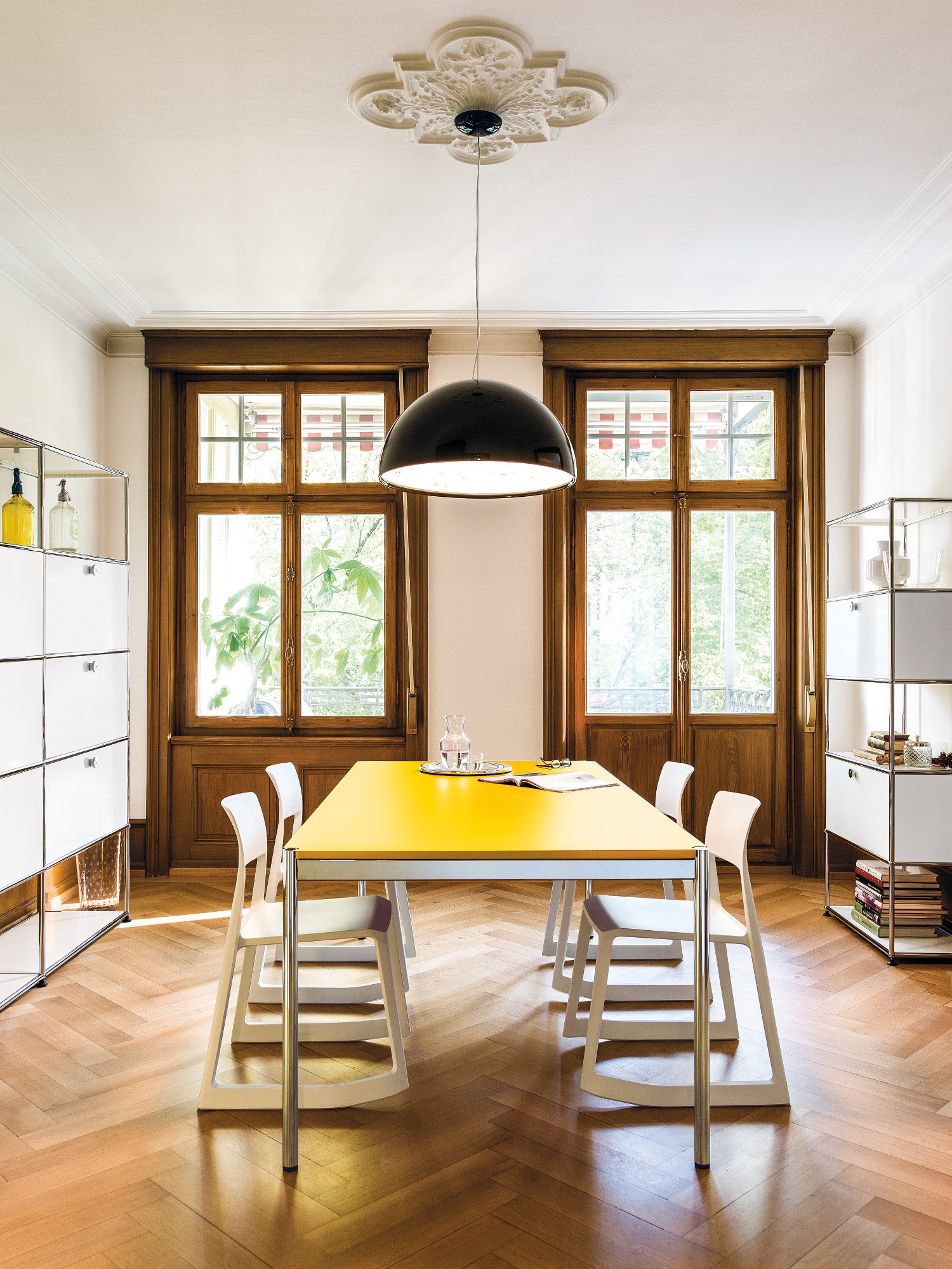 USM Haller Table | USM Haller | USM Haller - Designer furniture from smow