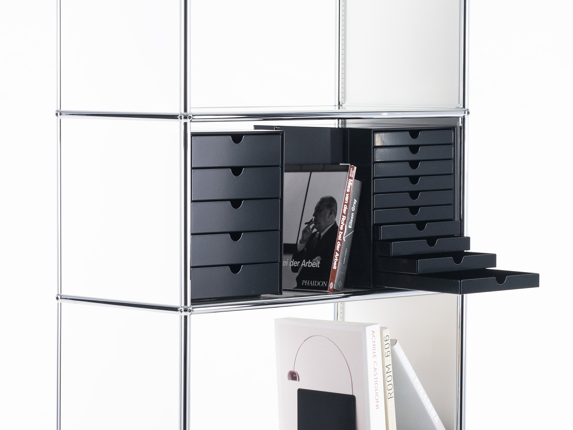 USM Inos Box Set C4 for USM Haller Shelves, with 5 trays, Pure