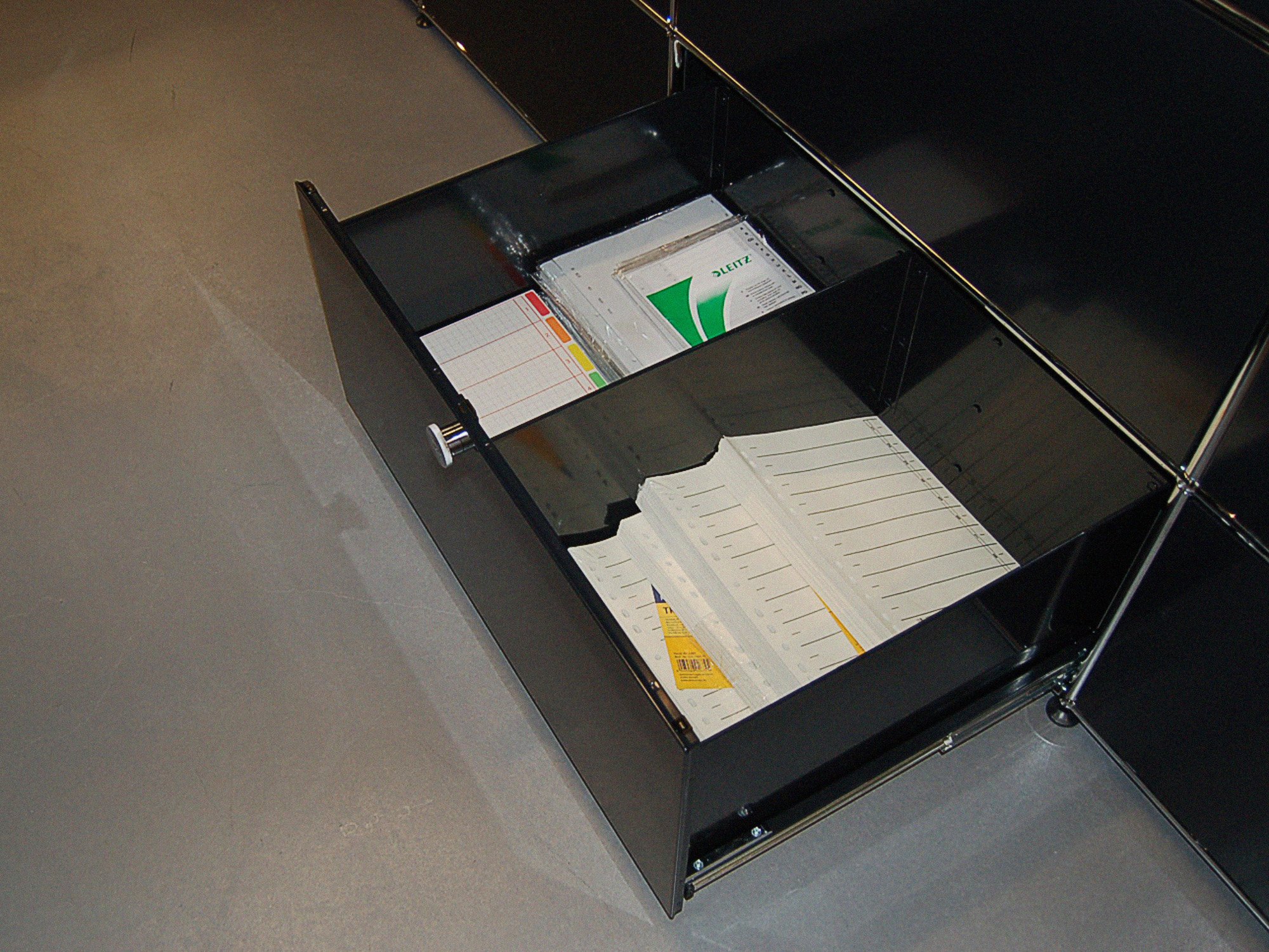 Divider Panel for USM Metal Box Insert (Extension Door) | USM