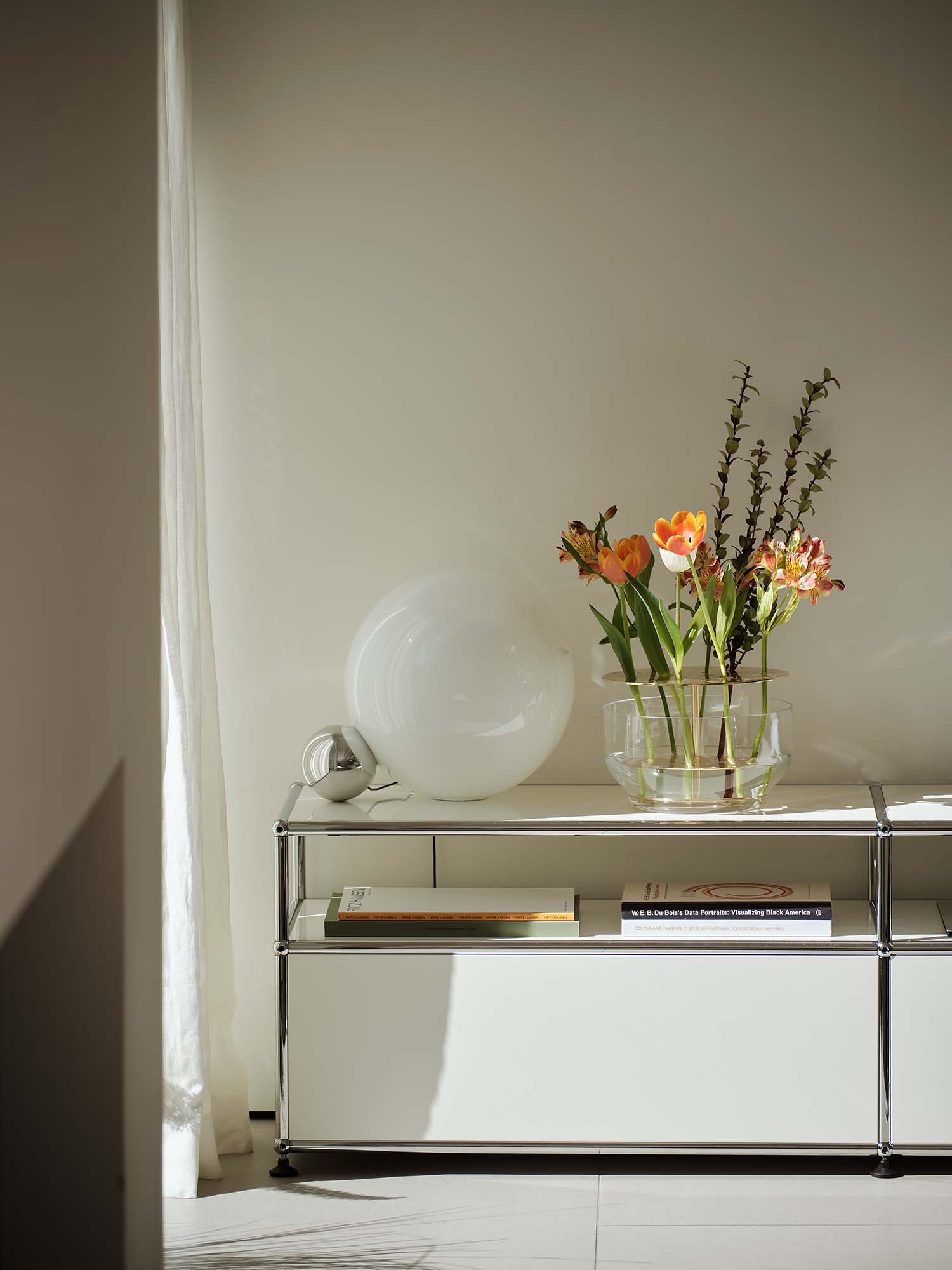 USM Haller TV-Board with Extension, Pure white RAL 9010 | USM