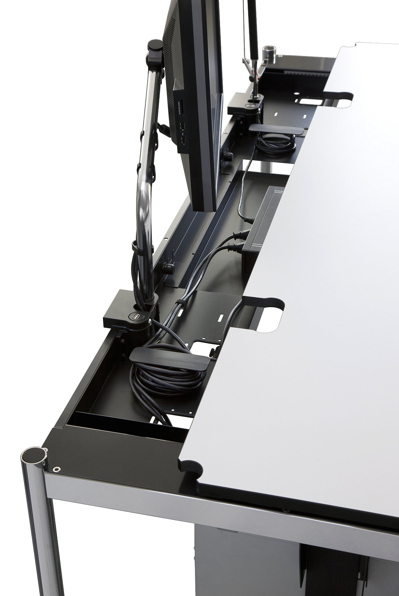 USM Haller Table Advanced | USM Haller | USM Haller Desks