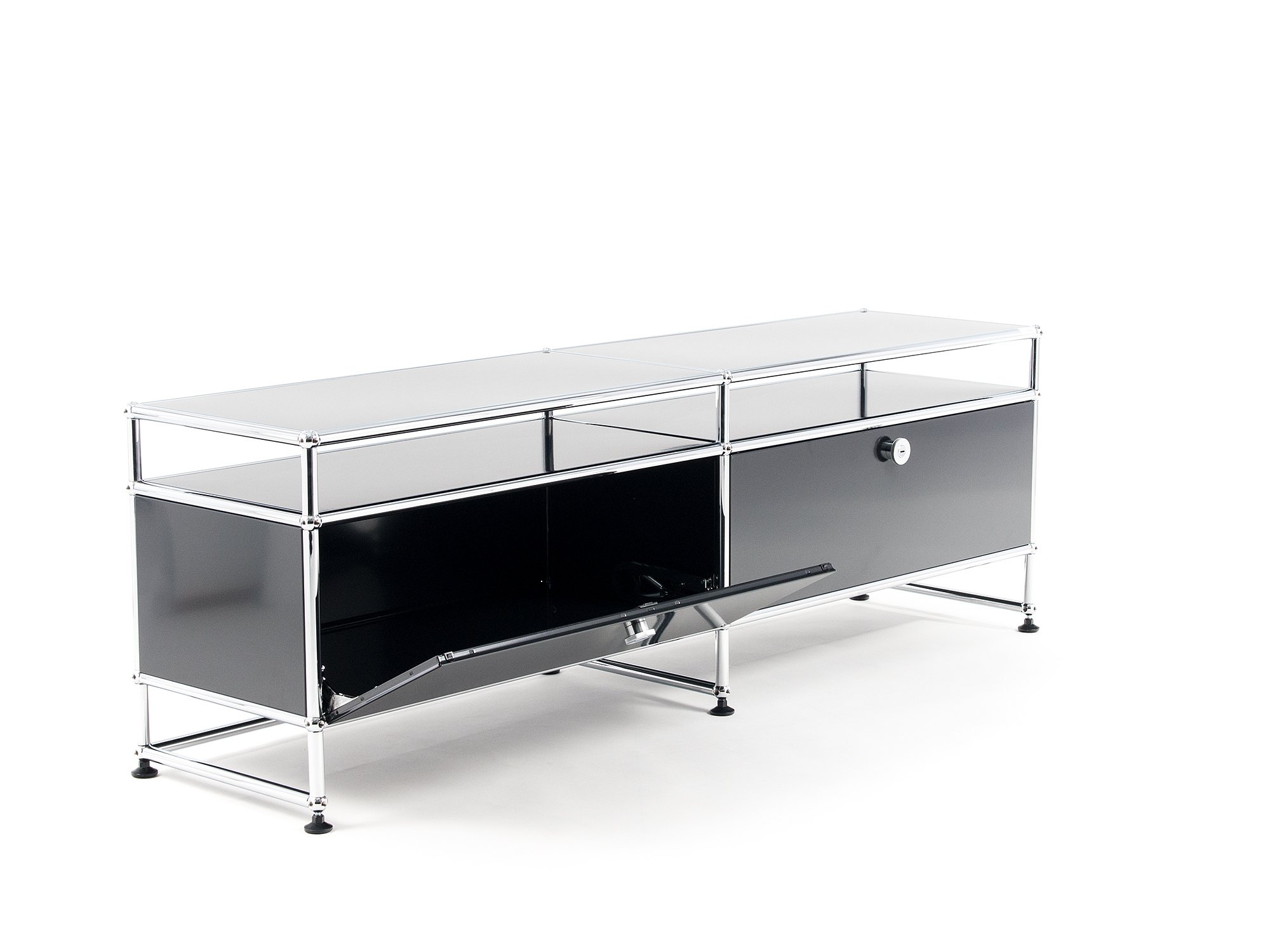 USM Haller TV-Board L, Light grey RAL 7035 | USM Haller | USM