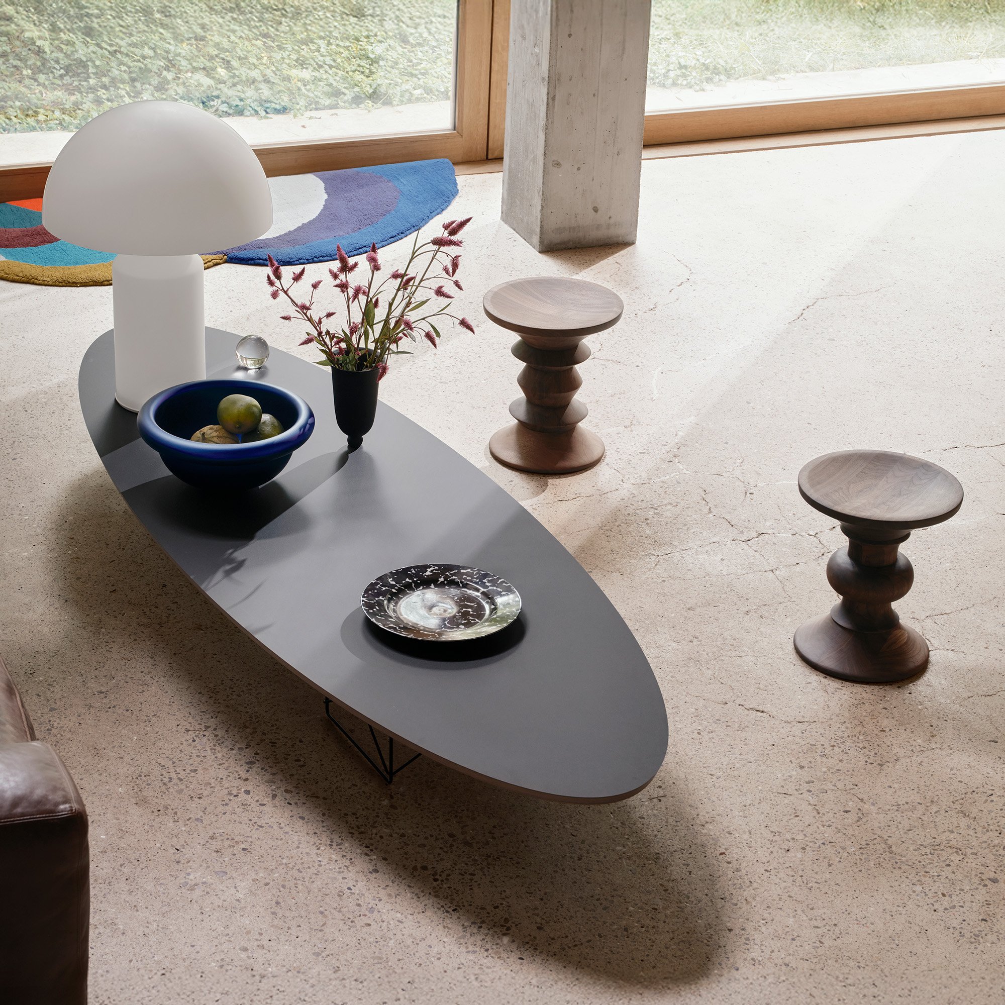 Eames Stools, Modell C / walnut glossy | Vitra | by Charles & Ray