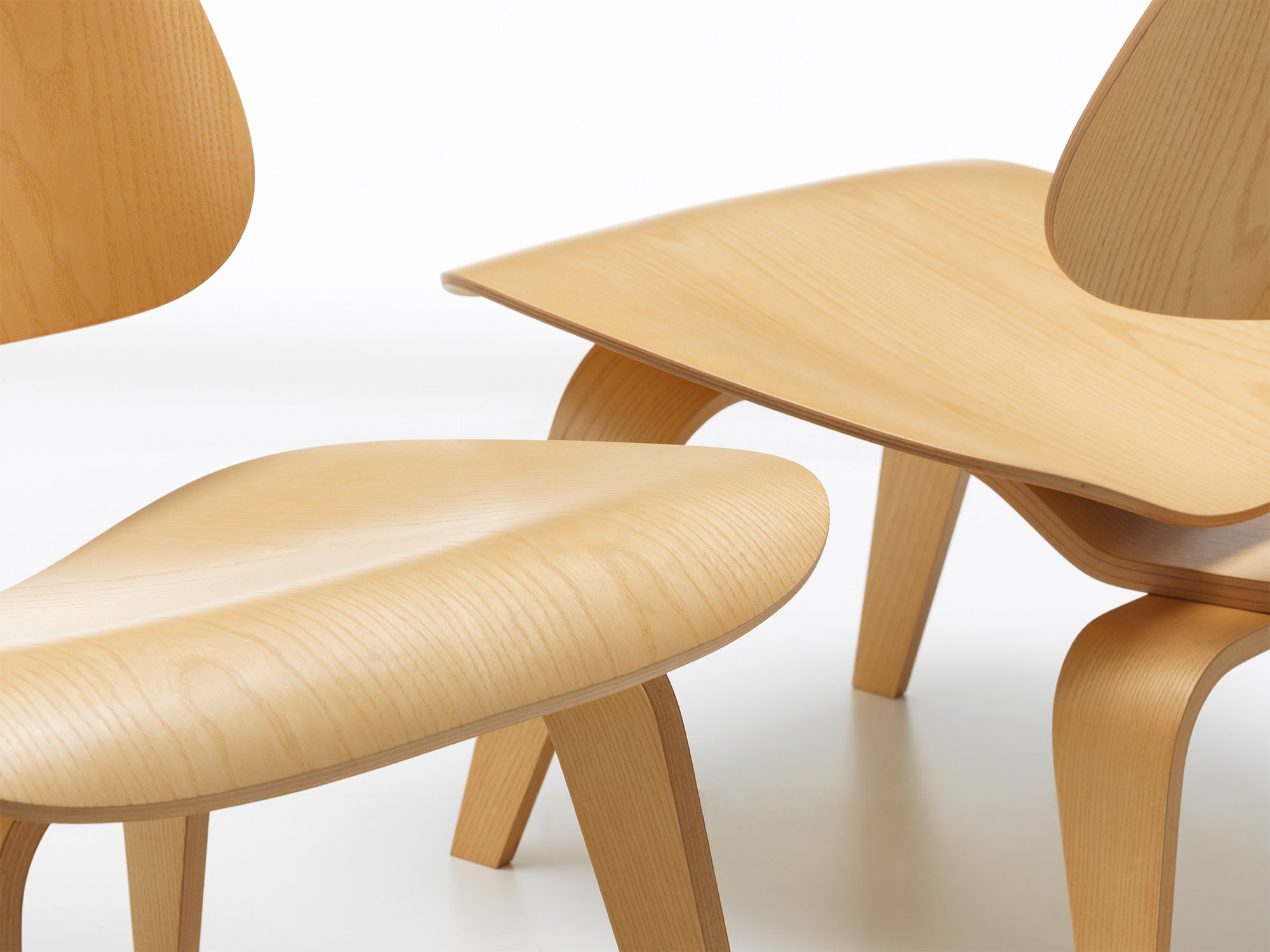 Plywood Group DCW Chair | Vitra | by Charles & Ray Eames, 1945
