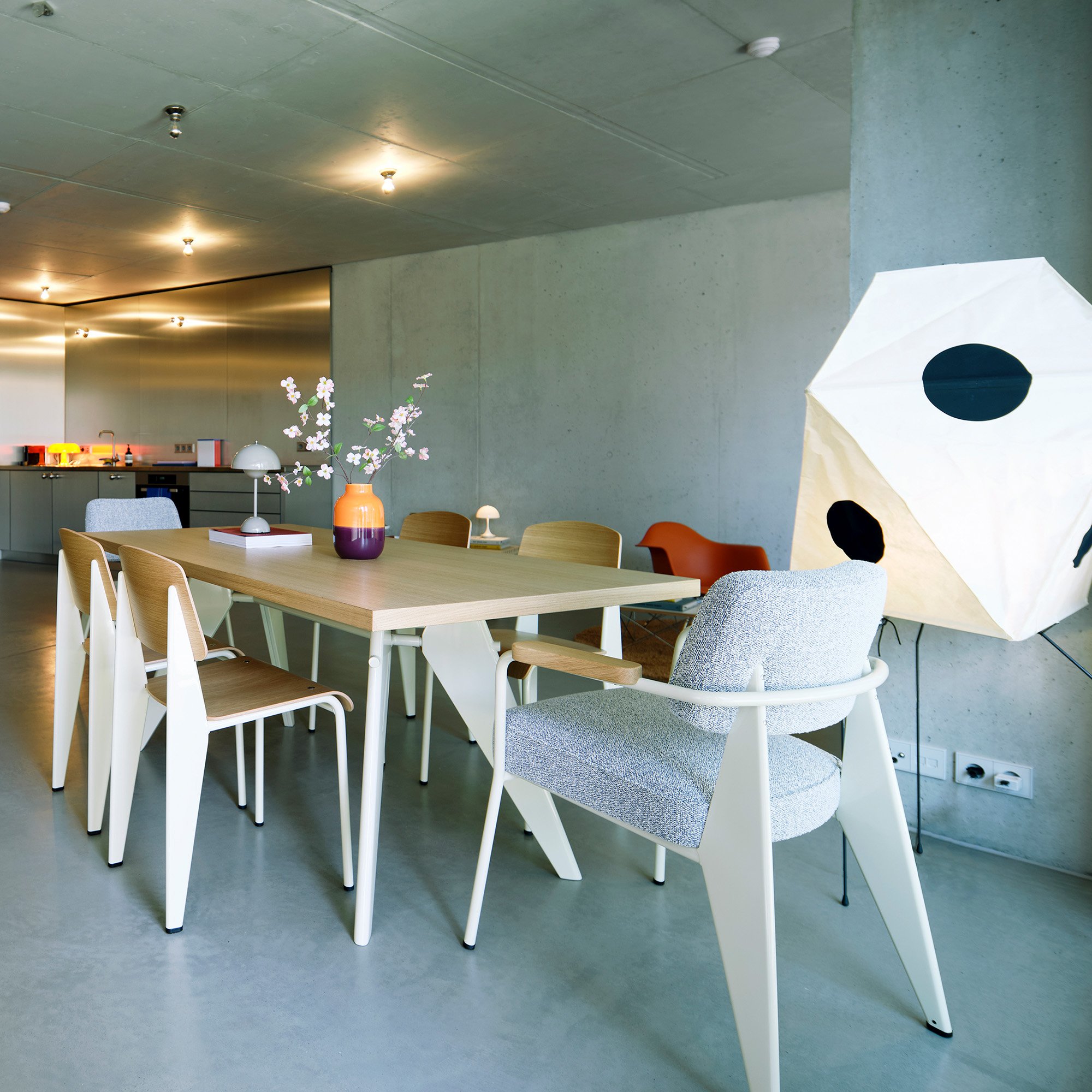 Standard Chair | Vitra | by Jean Prouvé, 1934 - Originals from smow