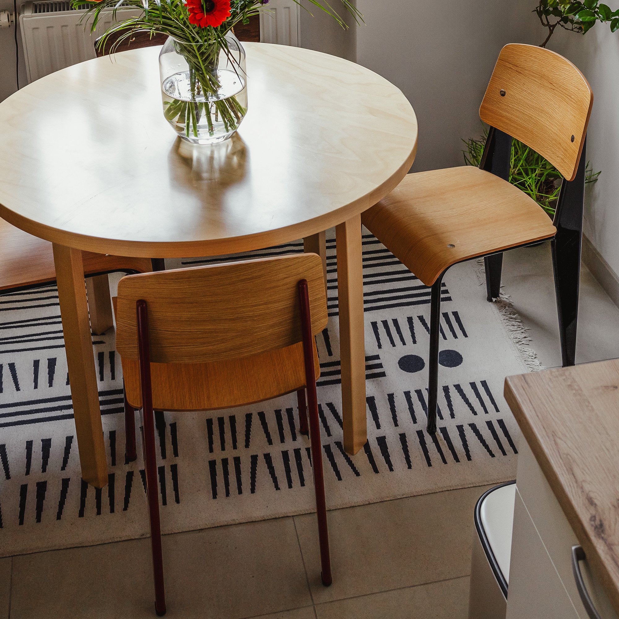 moetel　HOUTOKU vintage chair 三脚セット moetel HOUTOKU vintage chair 三脚セット 楽天市場】5%offクーポン