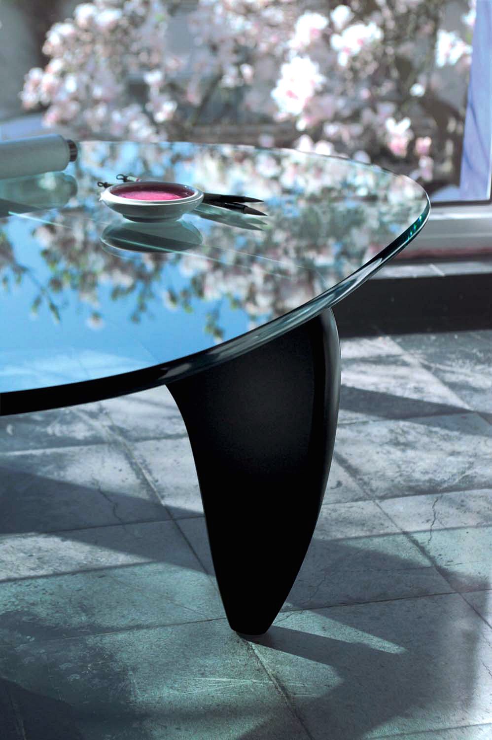 Noguchi Coffee Table, Walnut | Vitra | by Isamu Noguchi, 1944