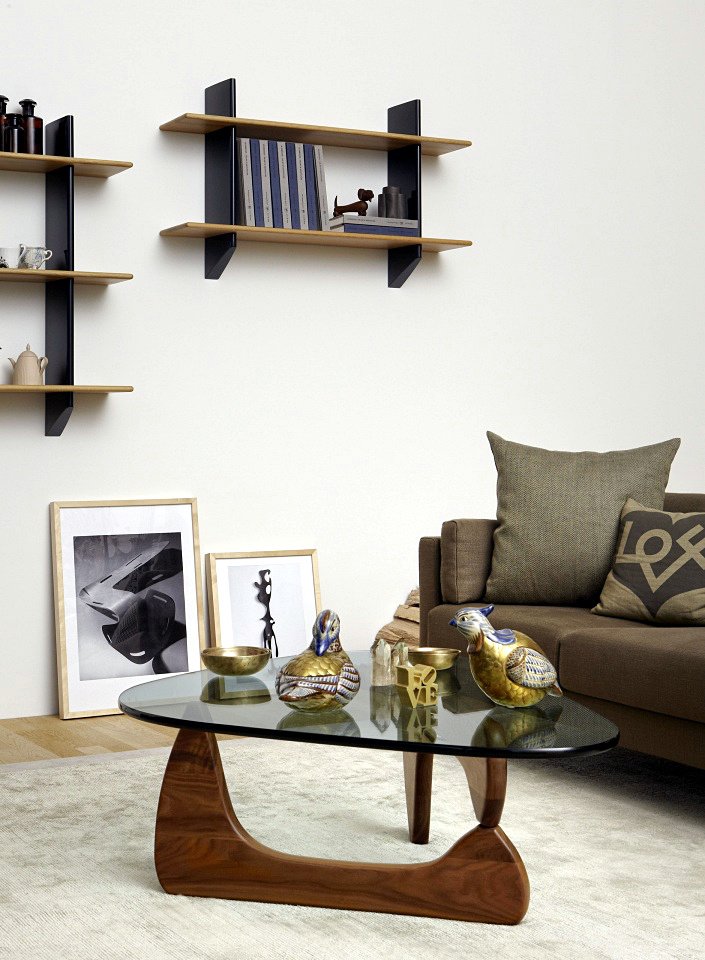 Vitra社  NOGUCHI TABLE WALNUT Vitra Noguchi coffee table, walnut | Finnish Design Shop