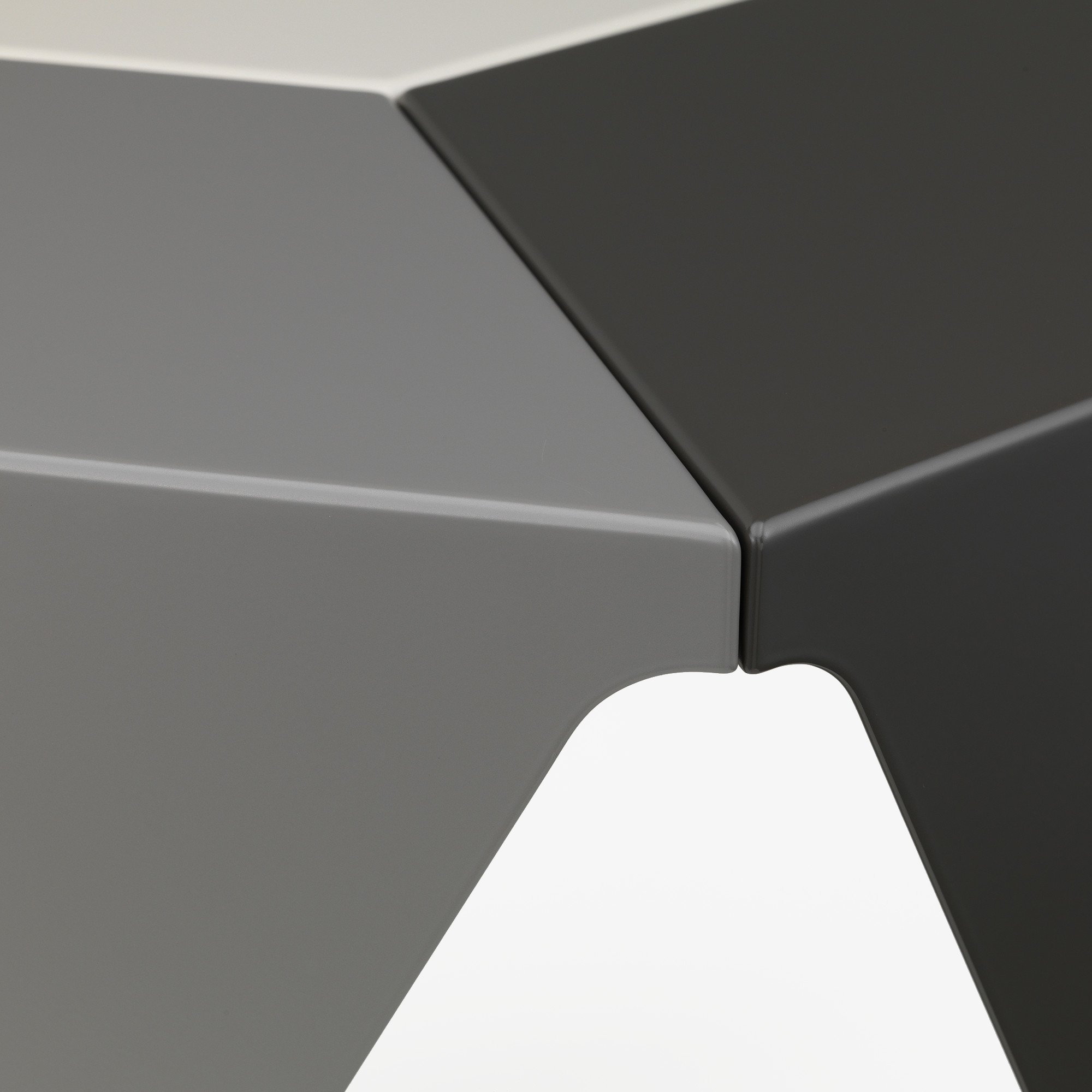 Prismatic Table | Vitra | by Isamu Noguchi, 1957 - Originals from smow