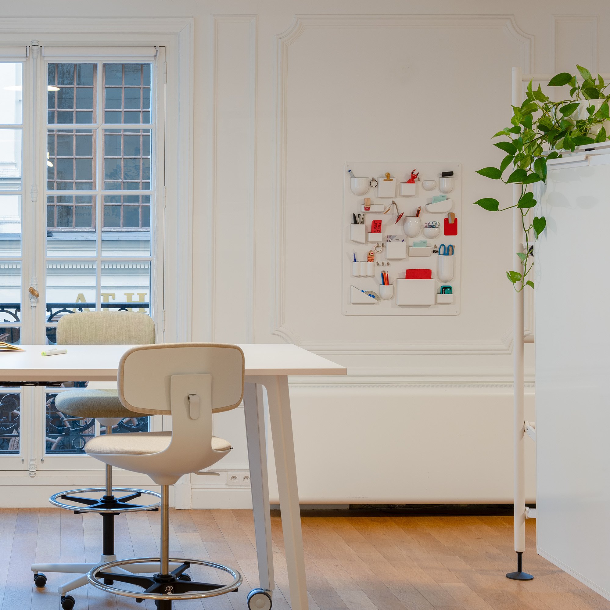 Uten.Siloウーテンシロ　スペースエイジ　vitra Uten.Silo RE | Official Vitra® Online Shop US