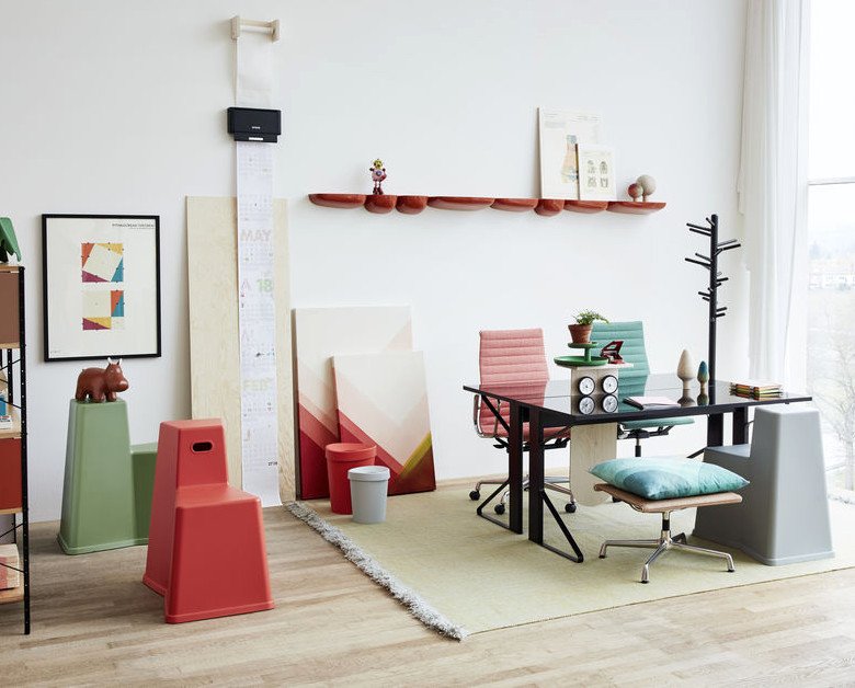 Stool-Tool, Industrial Green | Vitra | Chairs - Designer furniture