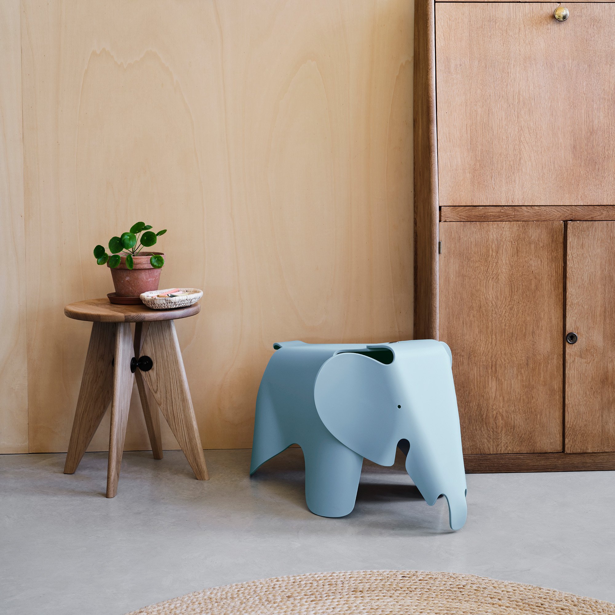 Eames Elephant | Vitra | by Charles & Ray Eames, 1945 - Originals