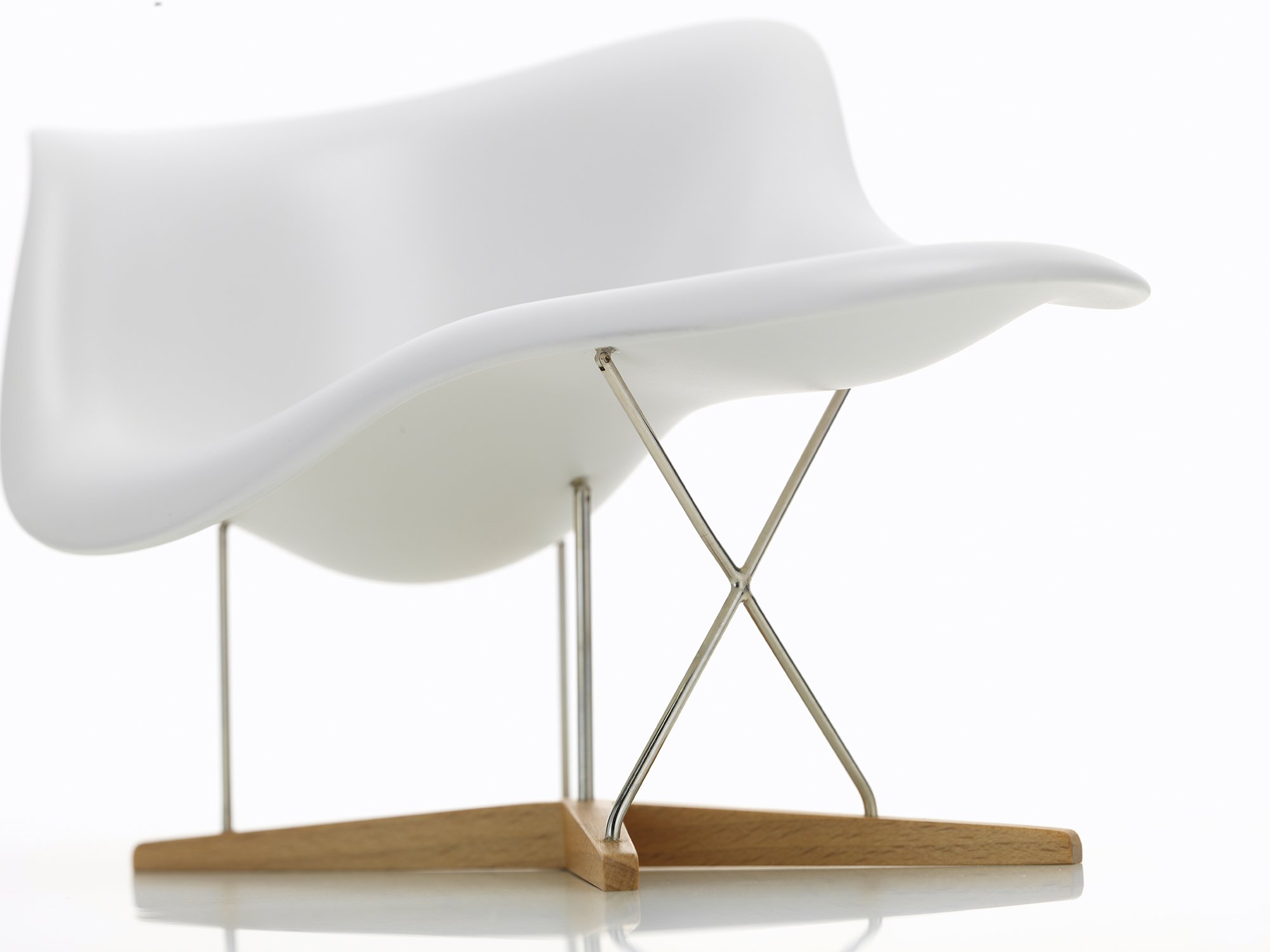 La Chaise Miniature | Vitra | by Charles & Ray Eames, 1948