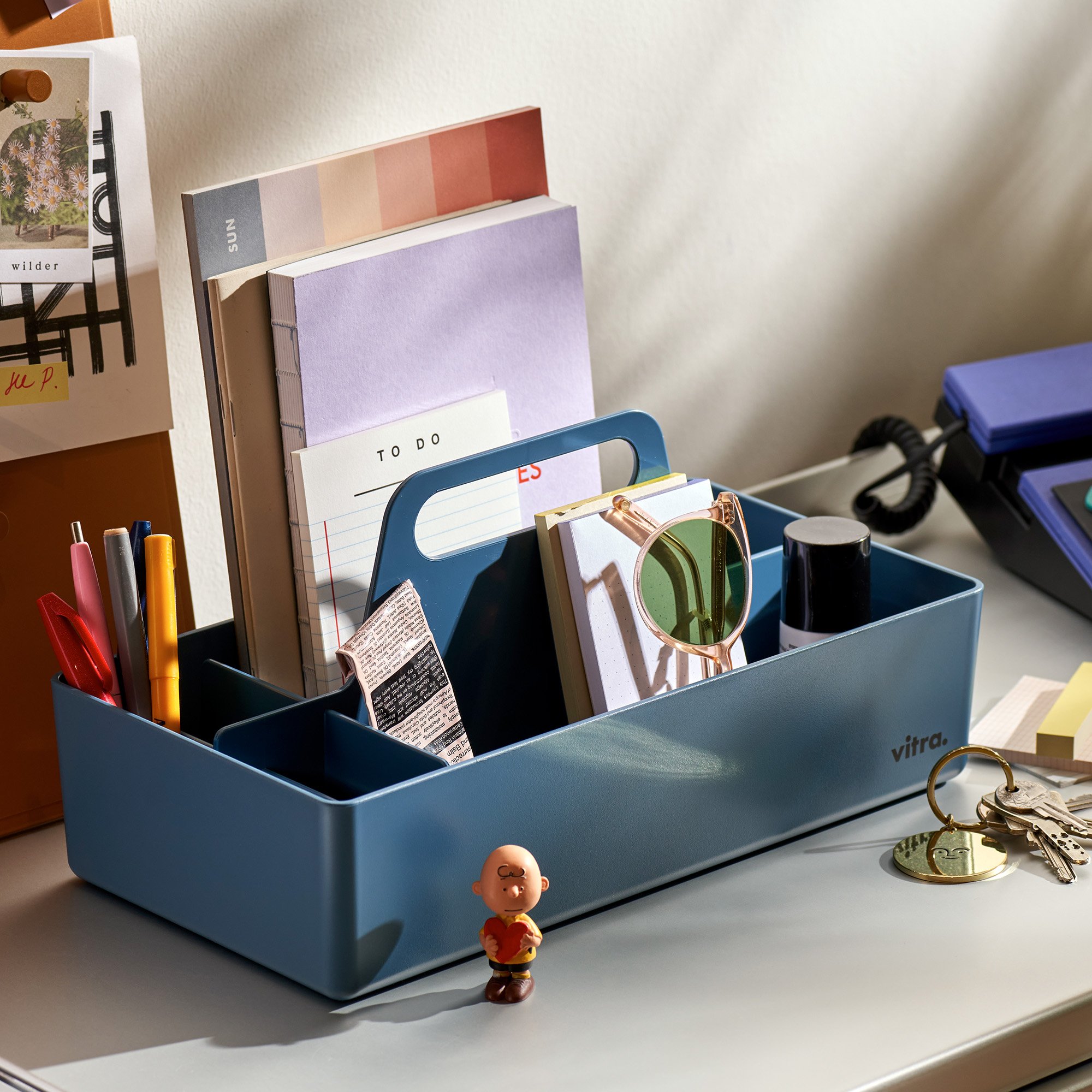 Toolbox RE, White RE | Vitra | Accessories - Designer furniture