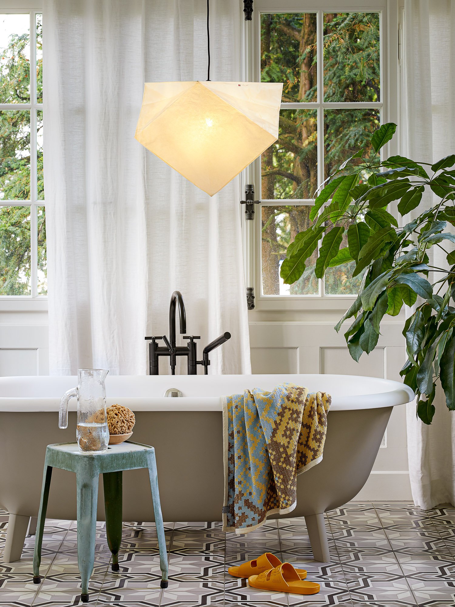 Akari YP1 Pendant Lamp | Vitra | by Isamu Noguchi, 1951