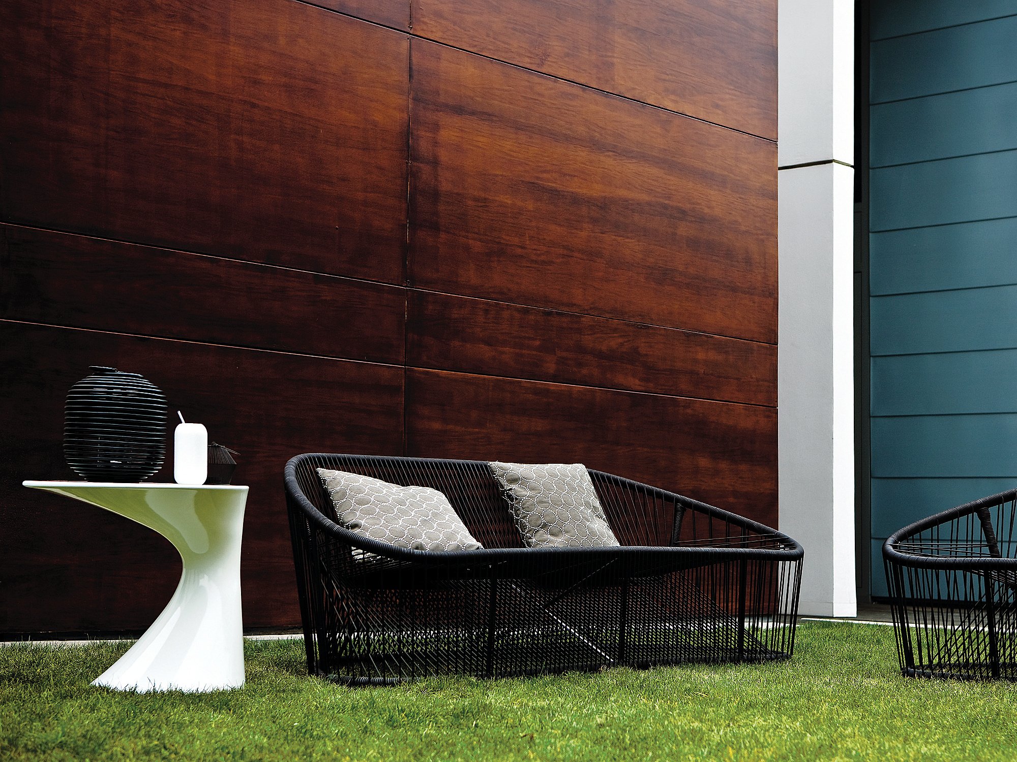 Side Table Tod, Black | Zanotta | Zanotta - Designer furniture