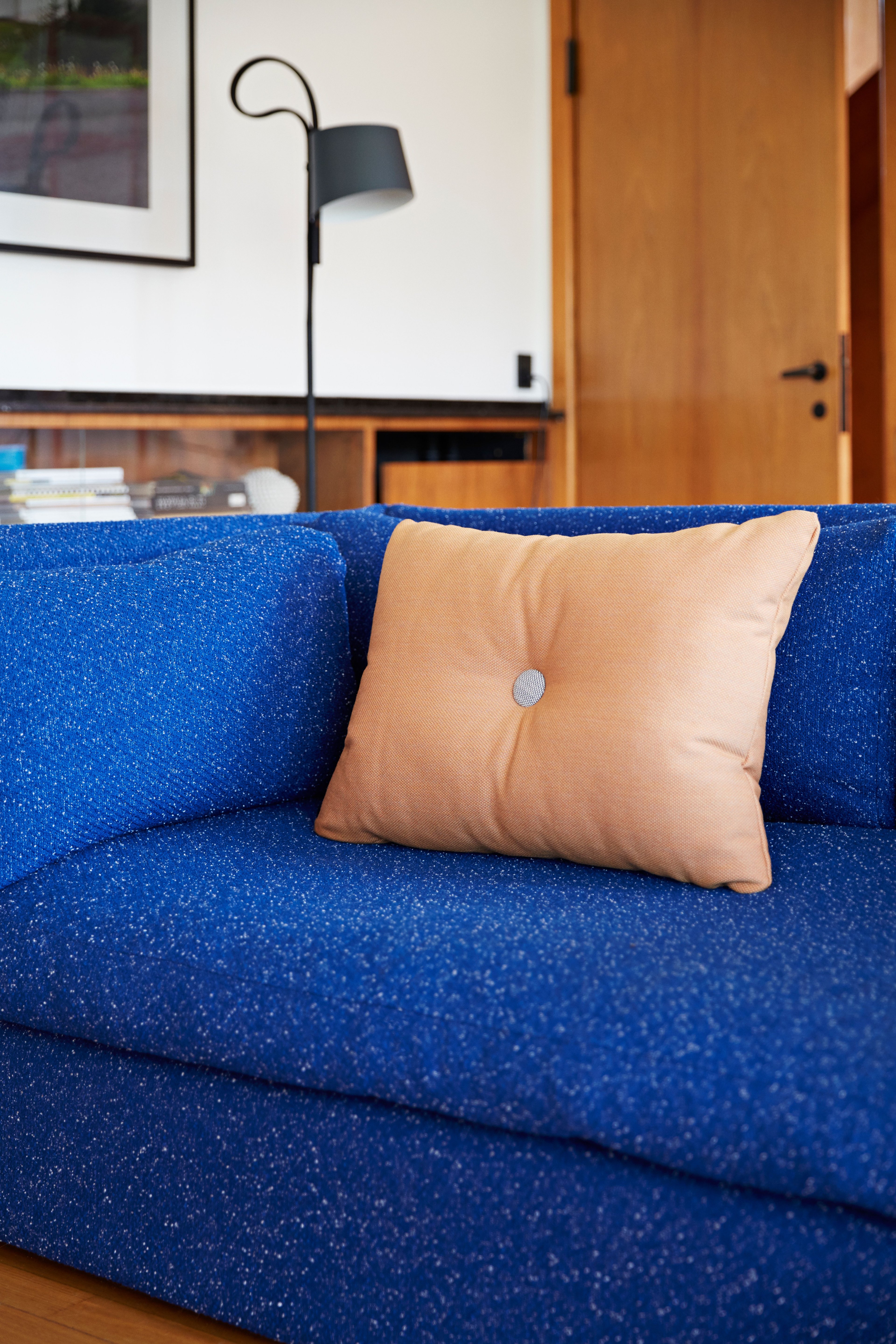 HAY クッション Dot velvet cushion HAY Dot Cushion Soft blue - The Cushion Shop