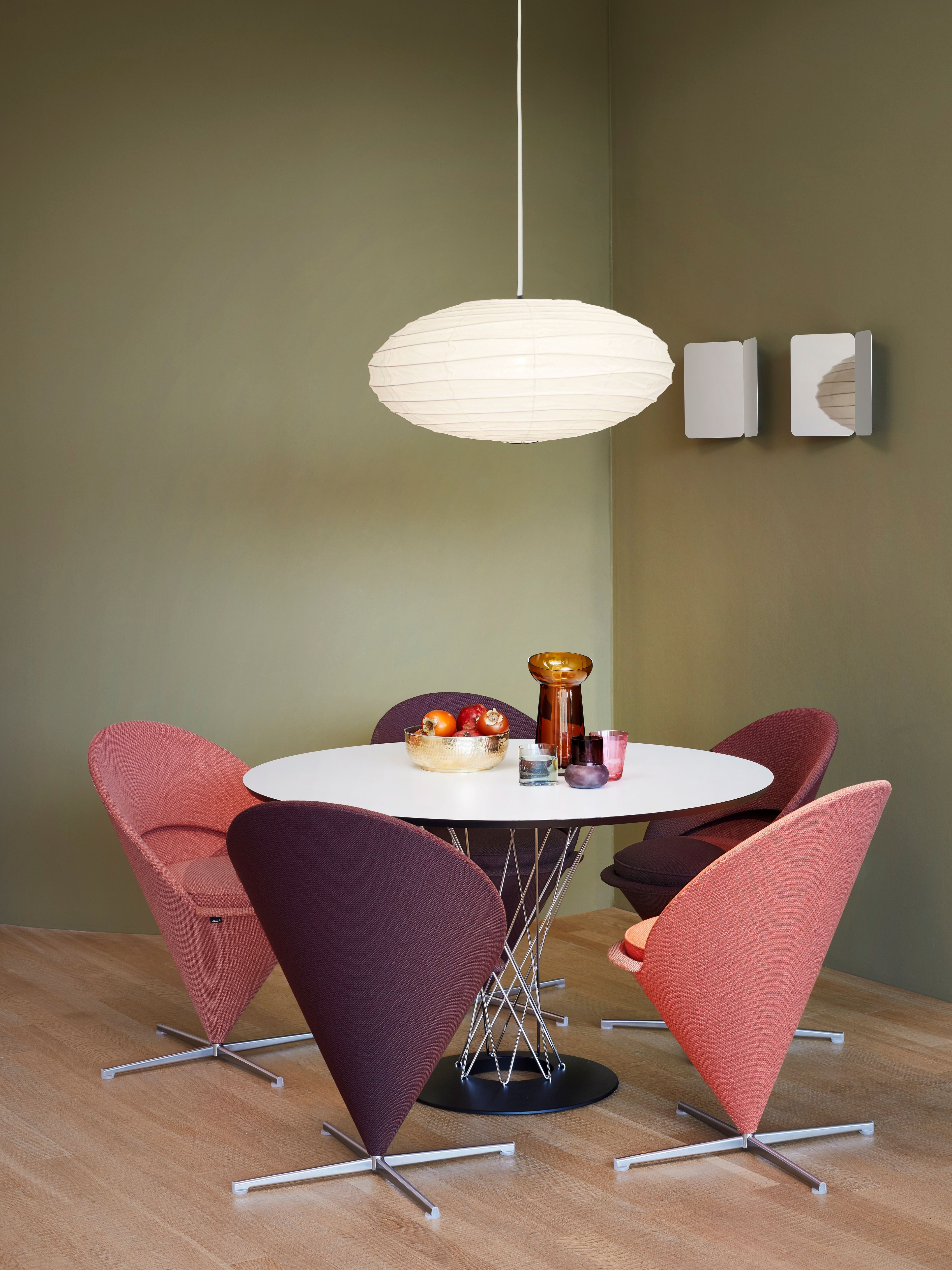 Noguchi Dining Table, Ø 90 cm, HPL White