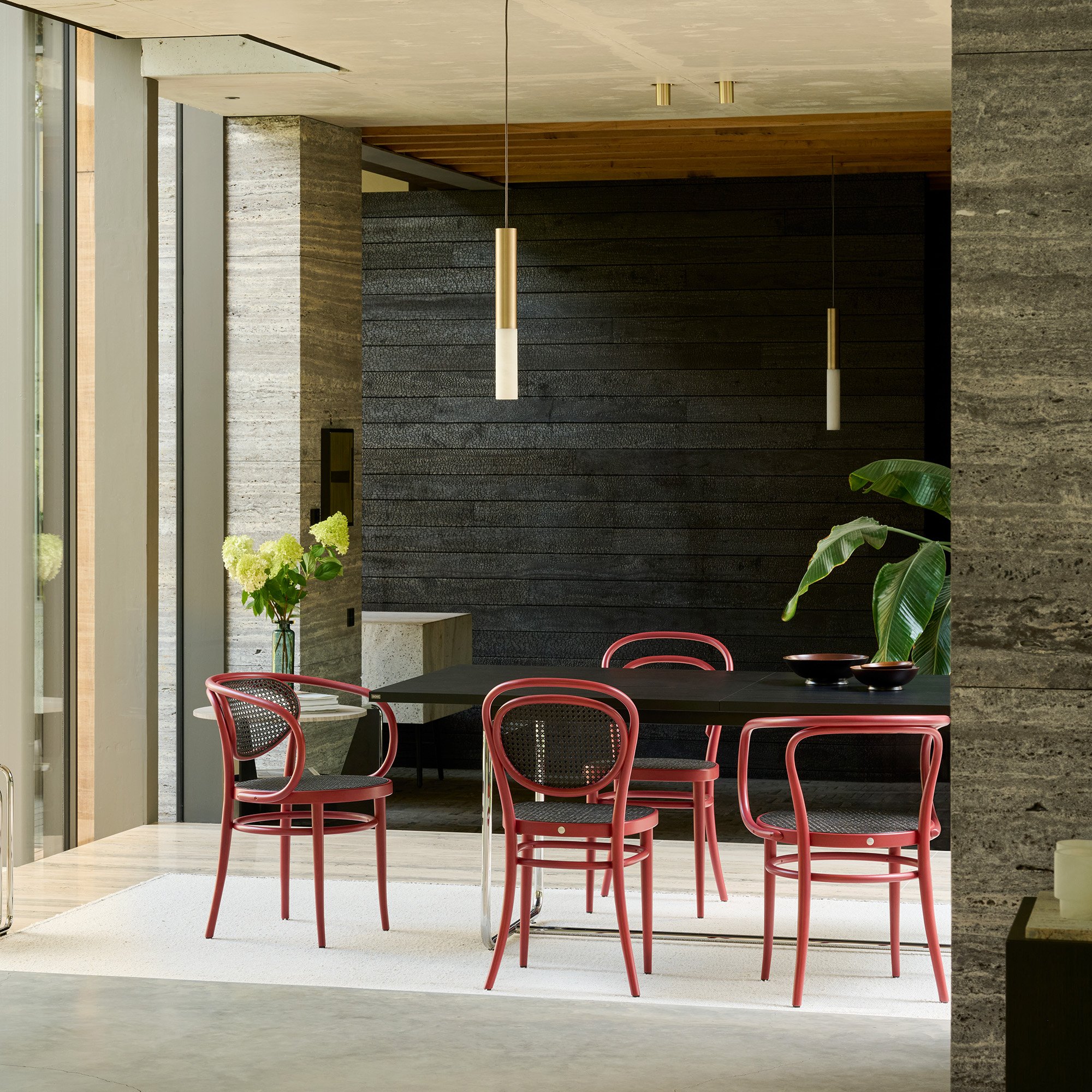 209 / 210 Chair | Thonet | Coffeehouse Chairs - Designer furniture