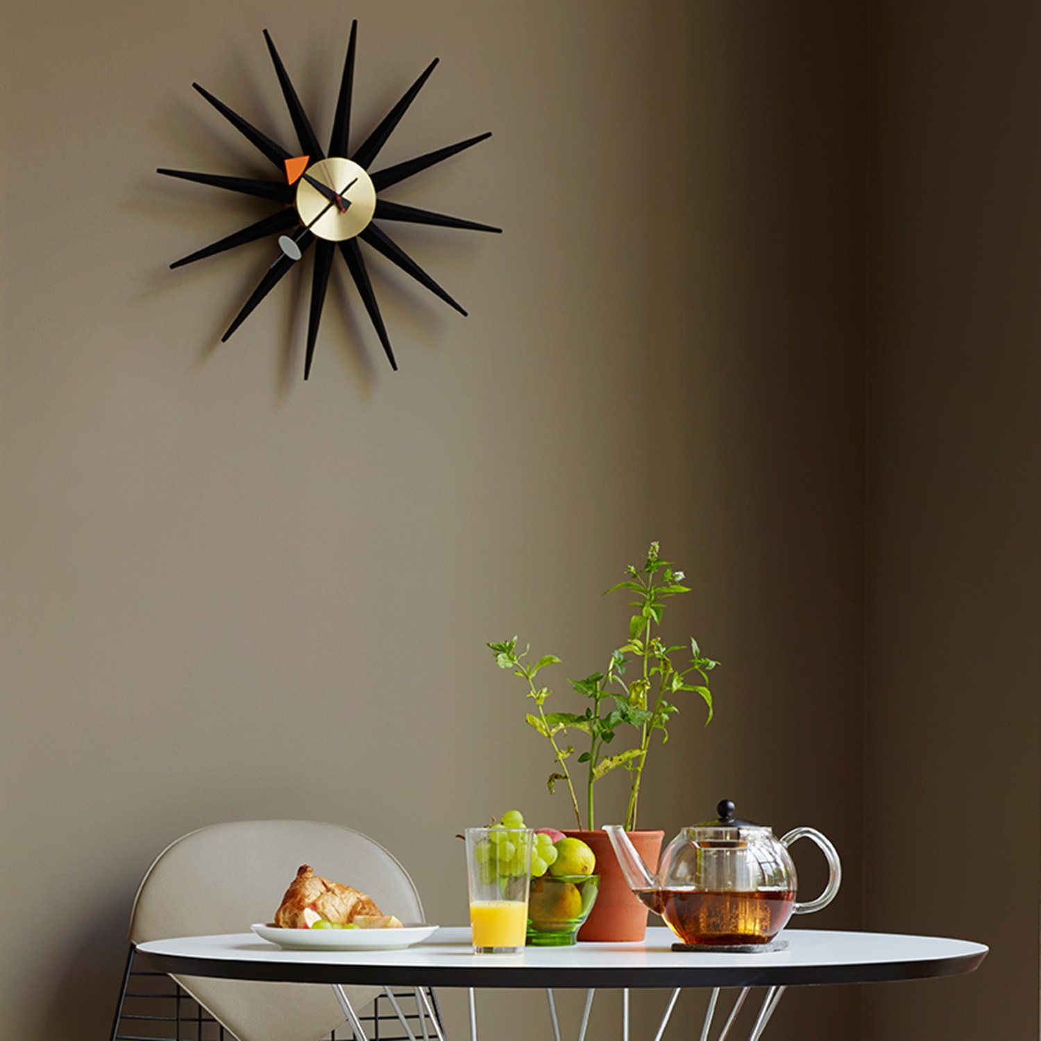 Sunburst Clock Black | Vitra | Clocks - Designer furniture from smow