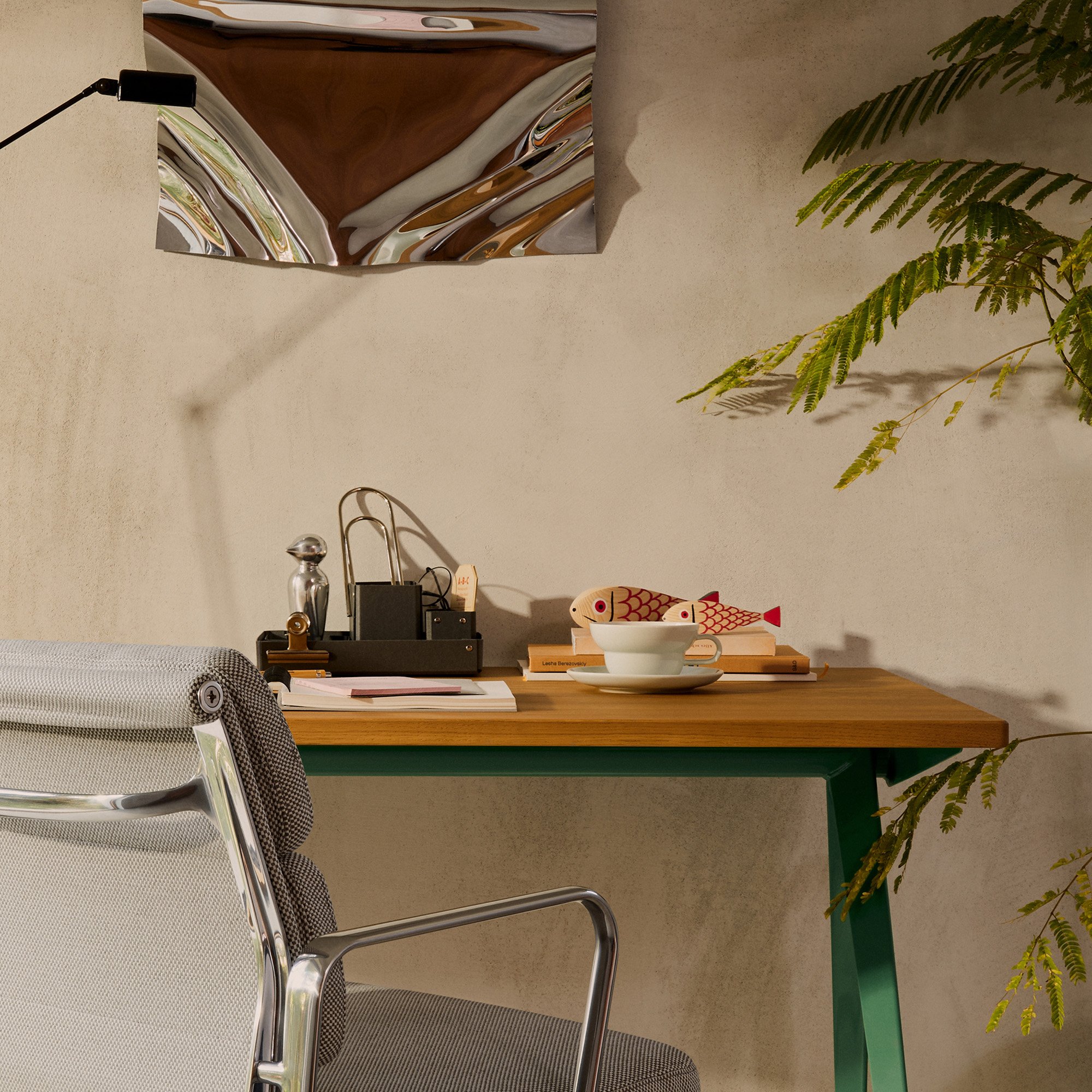 Wooden Dolls Mother Fish & Child | Vitra | by Alexander Girard