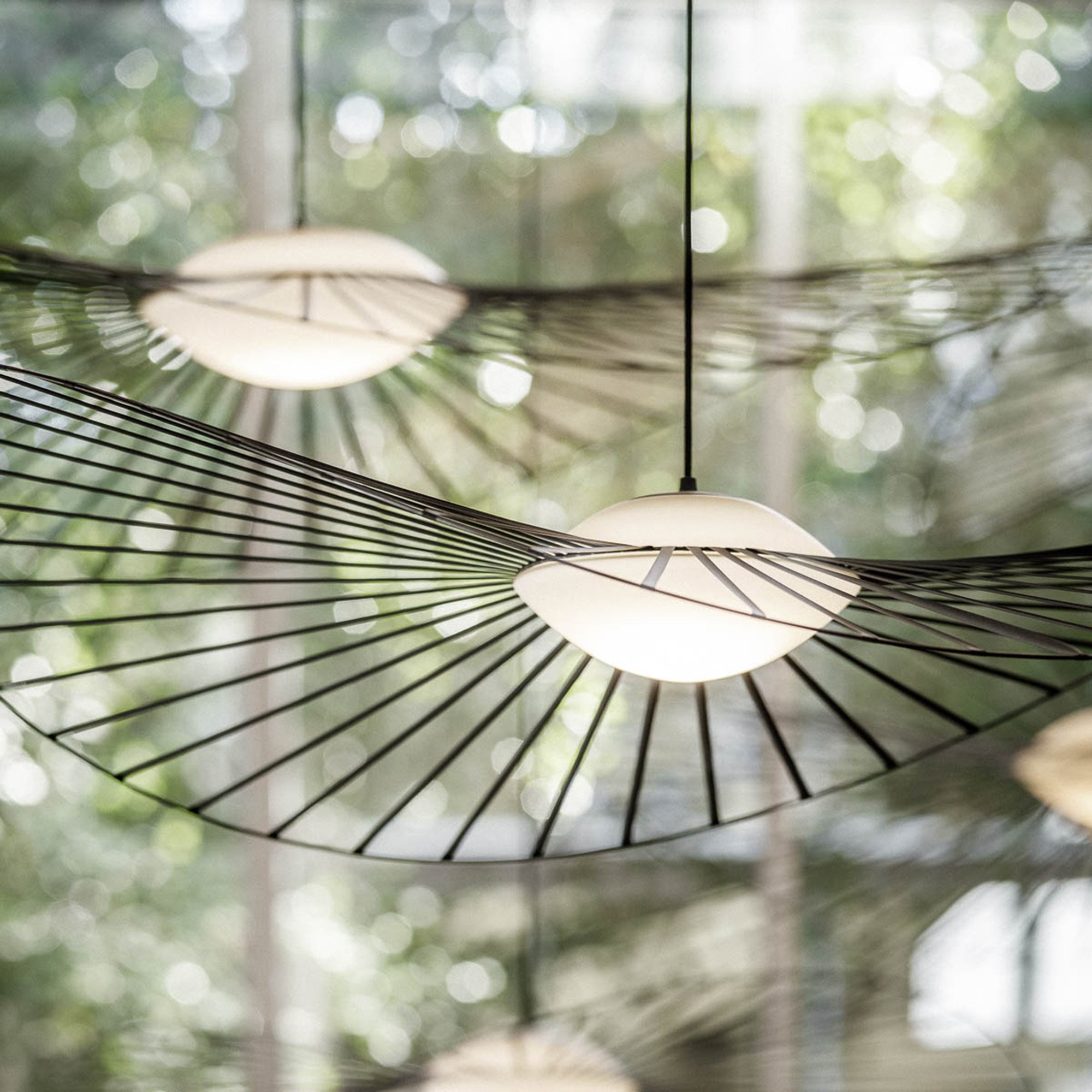 Vertigo Nova Pendant, Ø 140 cm, Black/white | Petite Friture