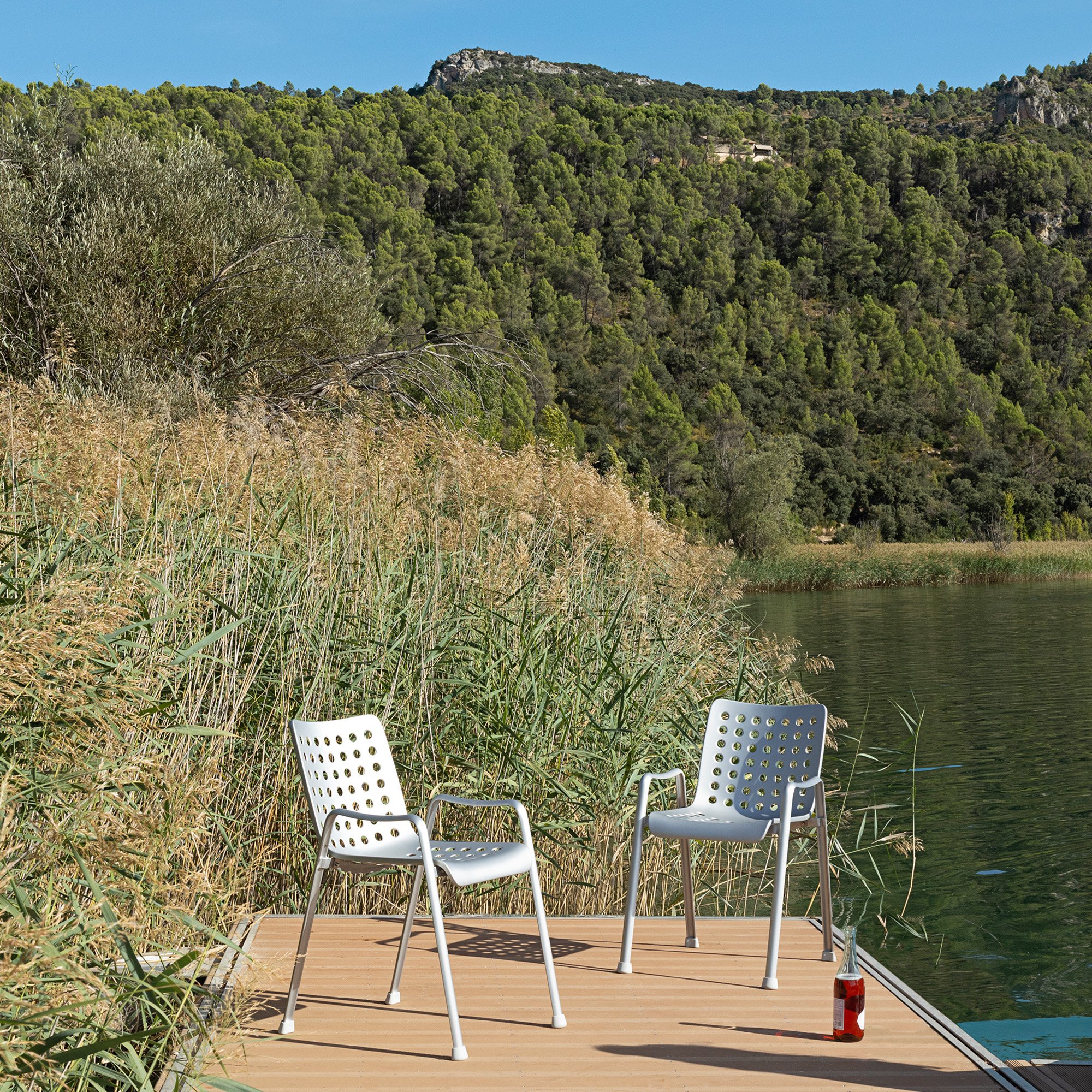 Landi Chair | Vitra | Chairs - Designer furniture from smow