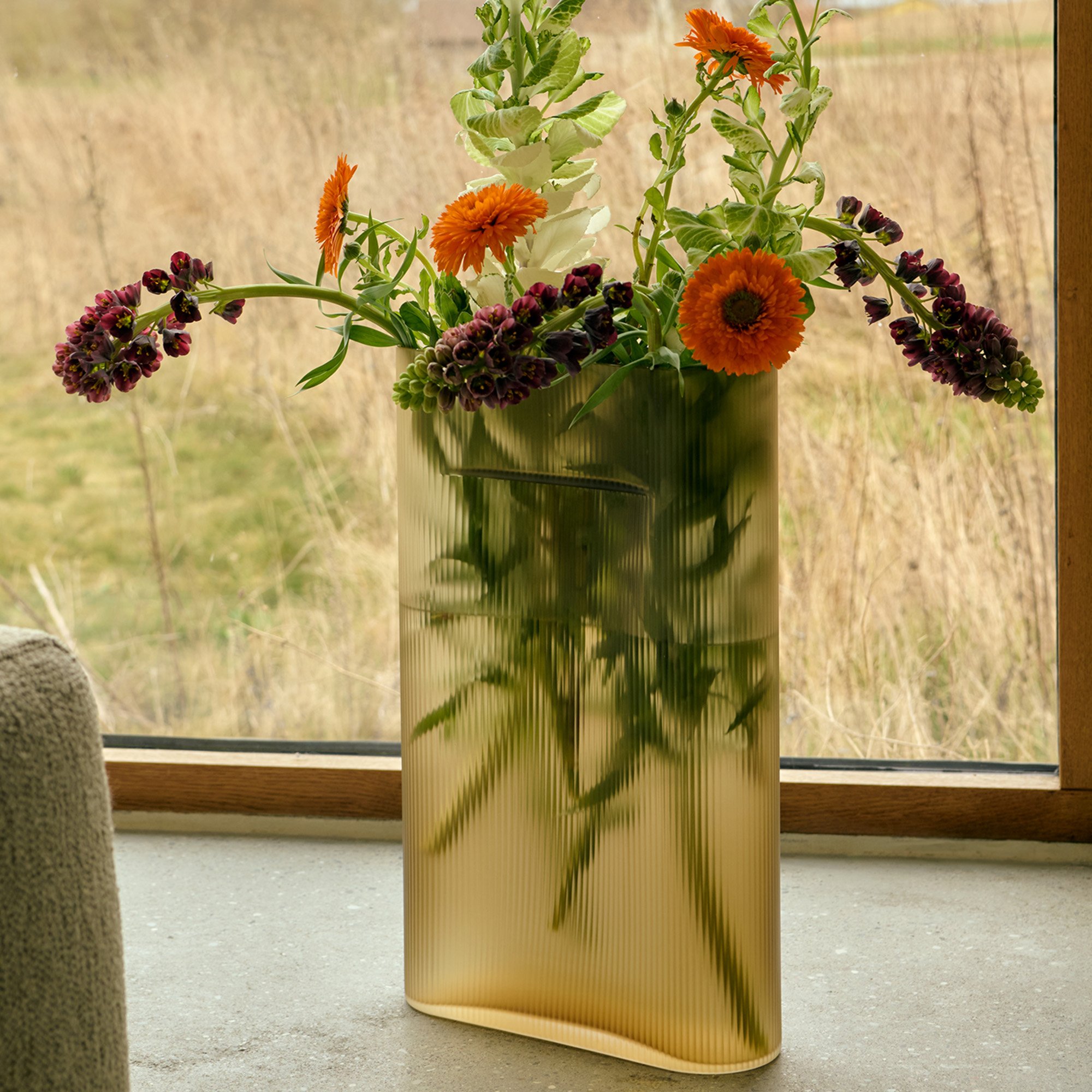 Ridge Glass Vase, Medium (H 35 cm), White | Muuto | Vases