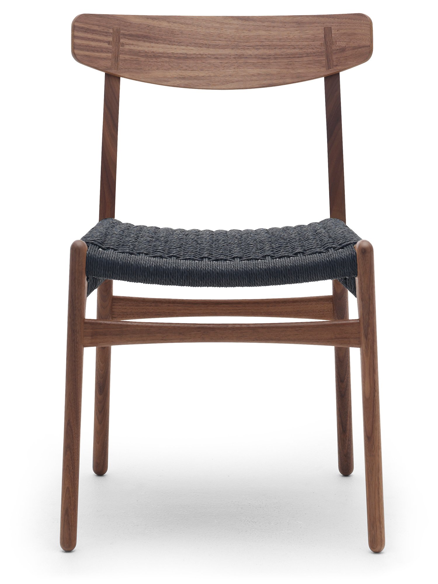 CH23 Dining Chair, Oiled walnut, Black mesh | Carl Hansen & Søn