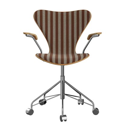 Series 7 Swivel Chair 3117 / 3217 Front Upholstery