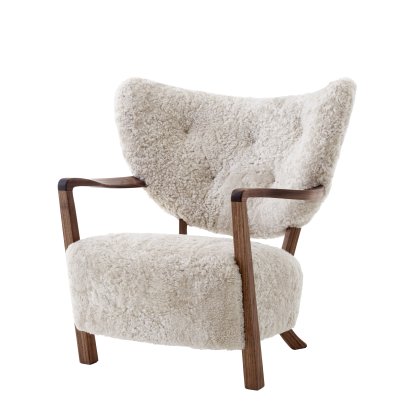 Wulff Lounge Chair, Sheepskin, Oiled Walnut