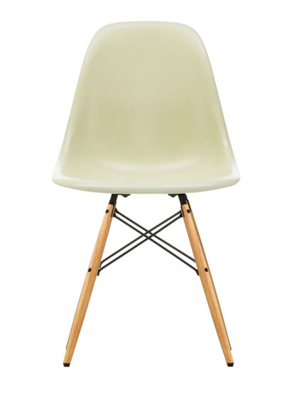 Eames Fiberglass Chair DSW, Eames parchment, Ash honey tone